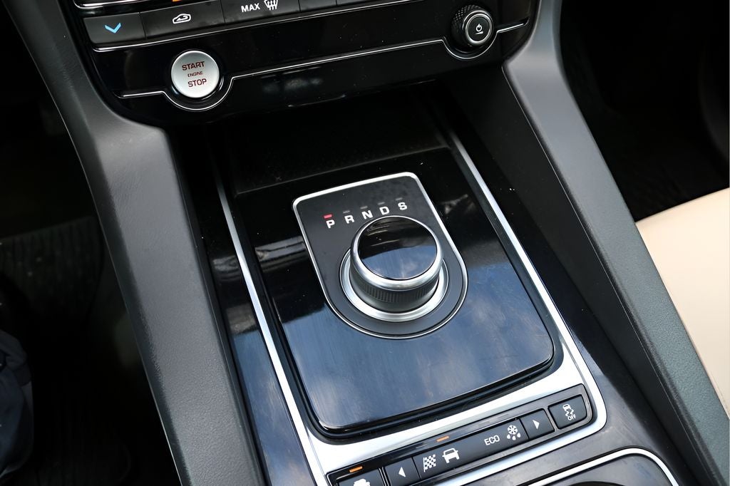 2017 Jaguar F-PACE 35t Premium