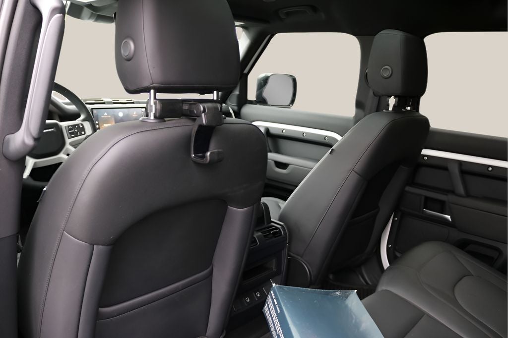 2025 Land Rover Defender 110 S