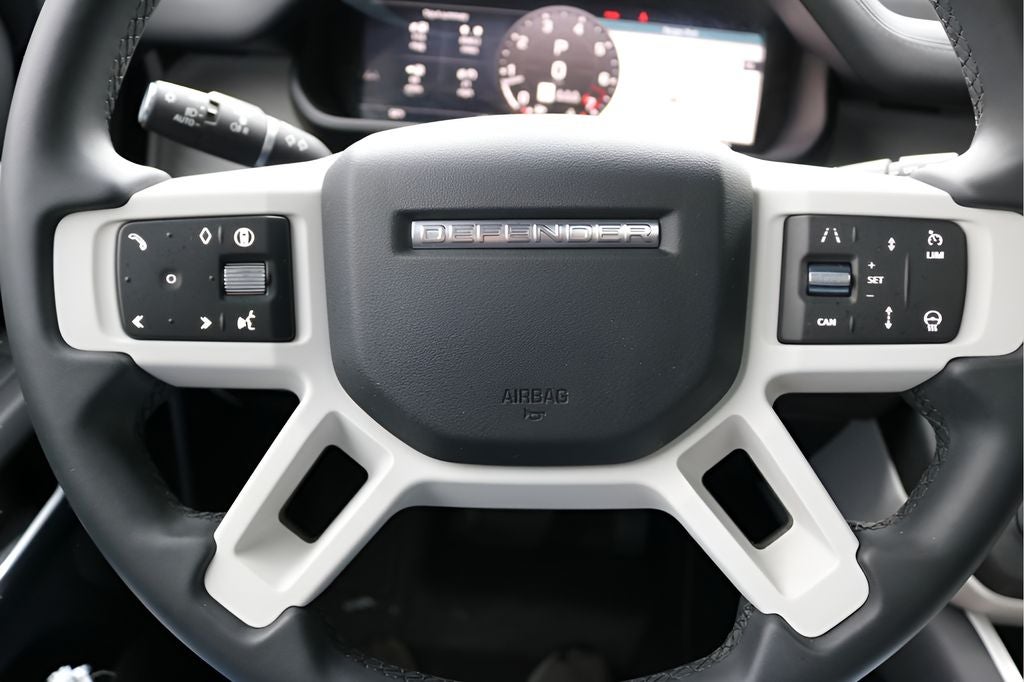 2025 Land Rover Defender 110 S