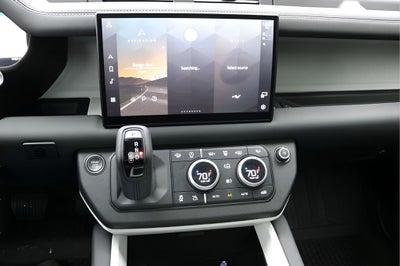 2025 Land Rover Defender 110 S