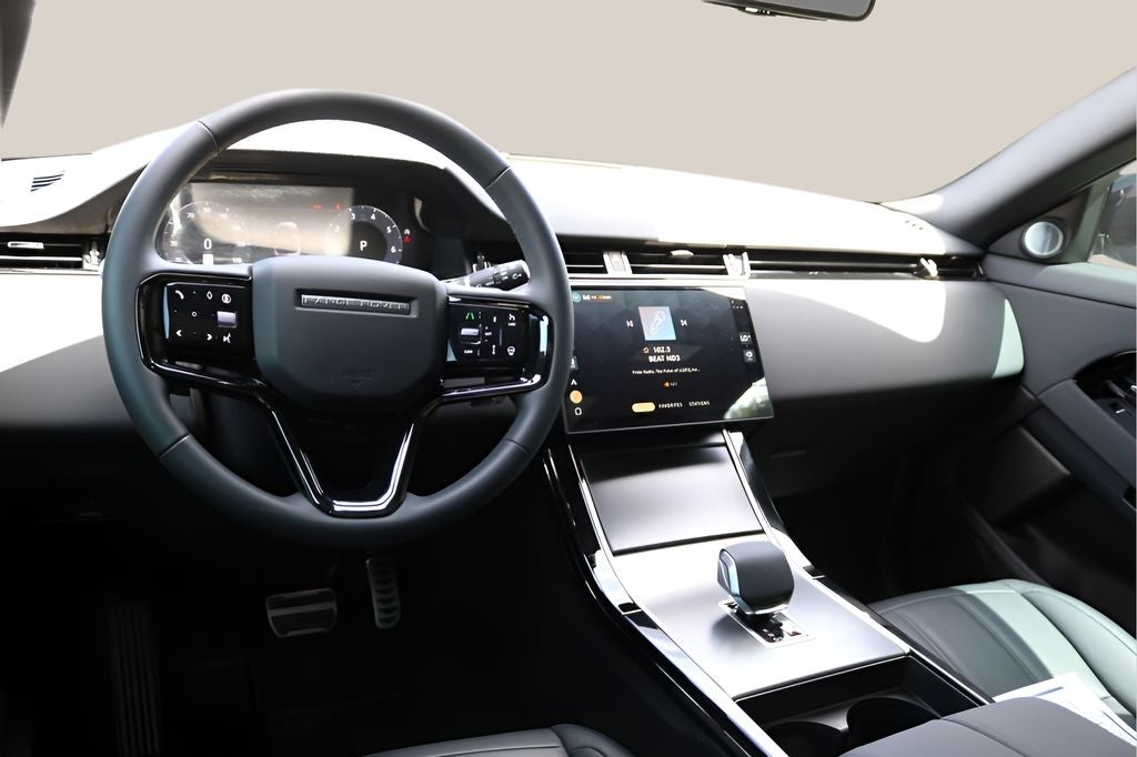 2025 Land Rover Range Rover Evoque Dynamic