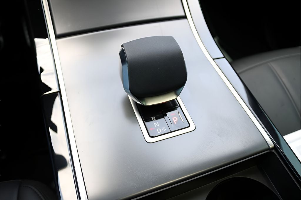 2025 Land Rover Range Rover Evoque Dynamic