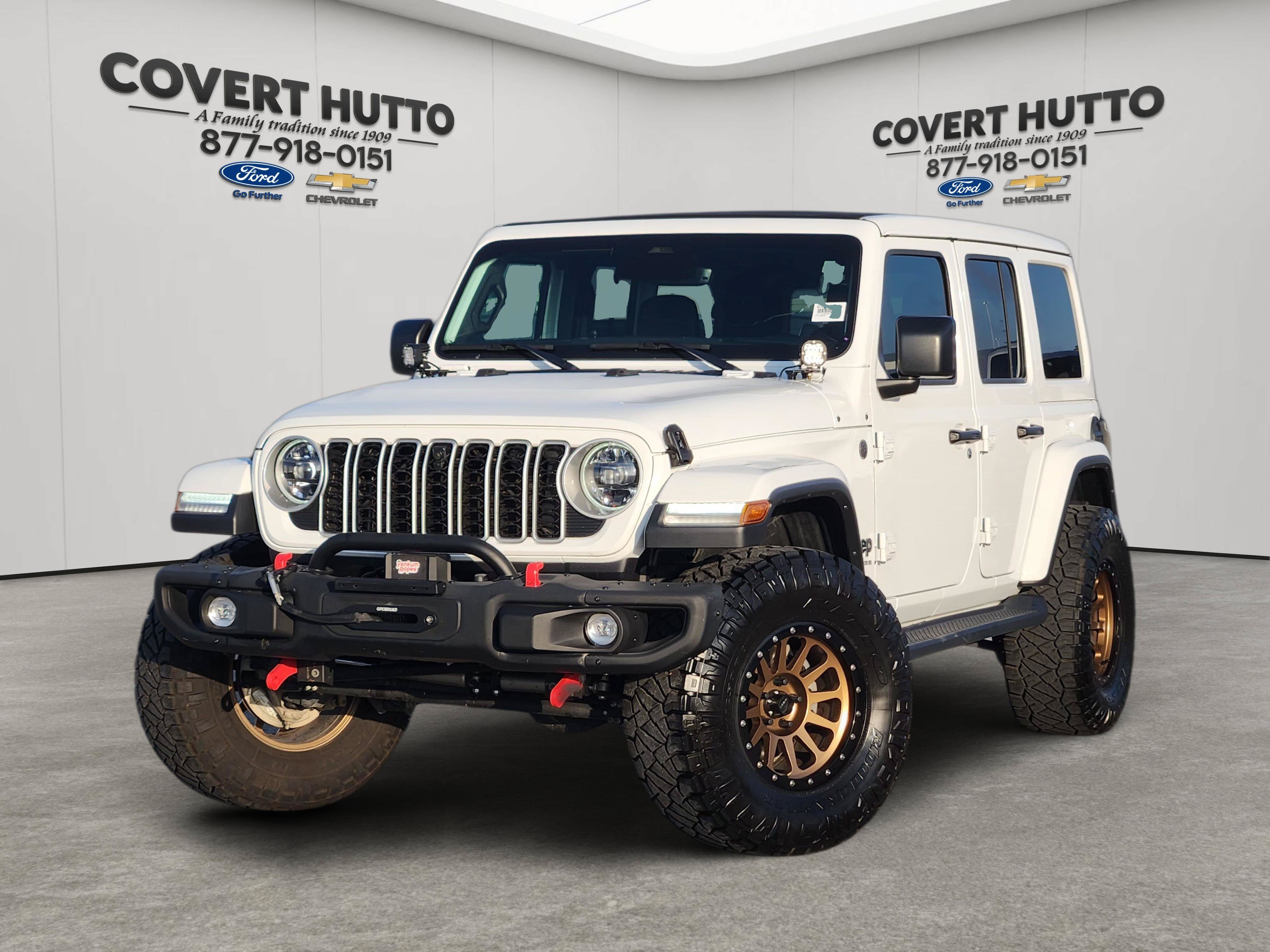 2025 Jeep Wrangler 4-Door Sahara 4x4