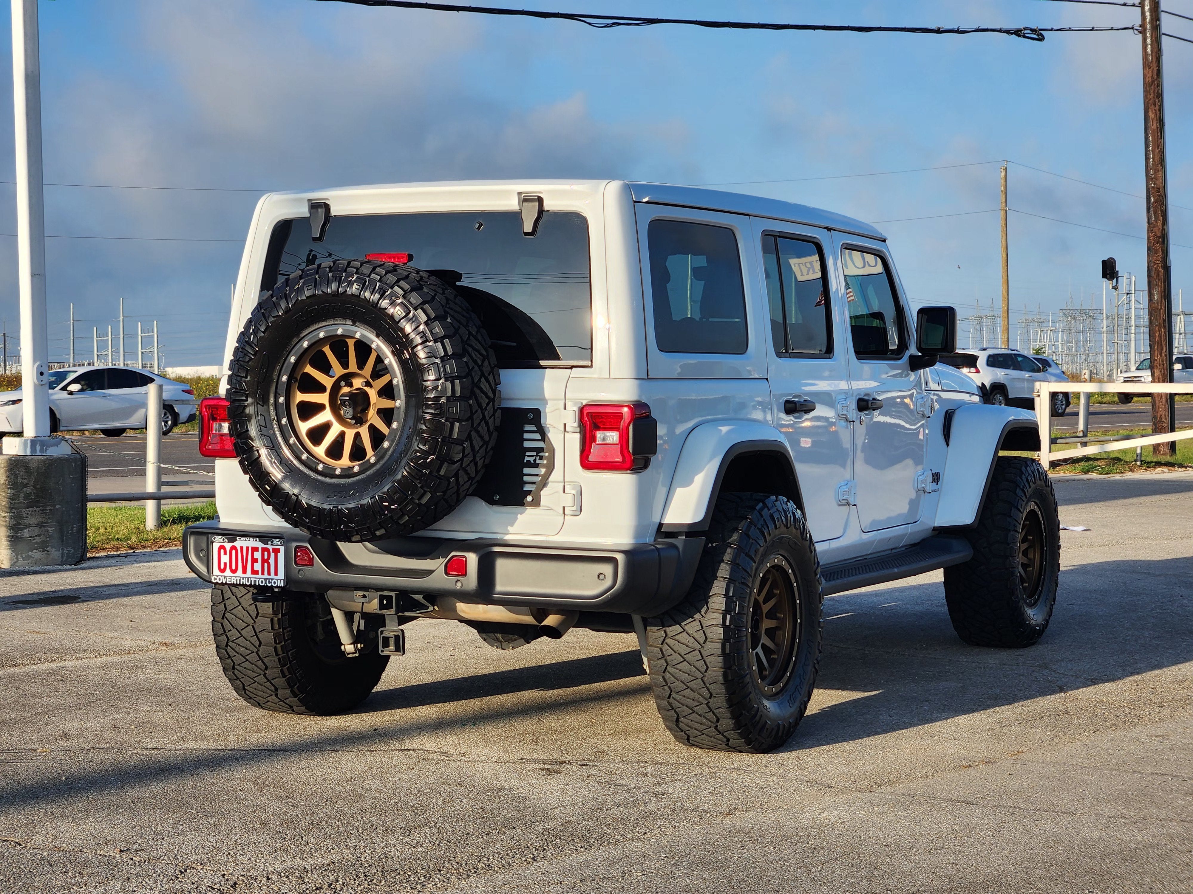 2025 Jeep Wrangler 4-Door Sahara 4x4