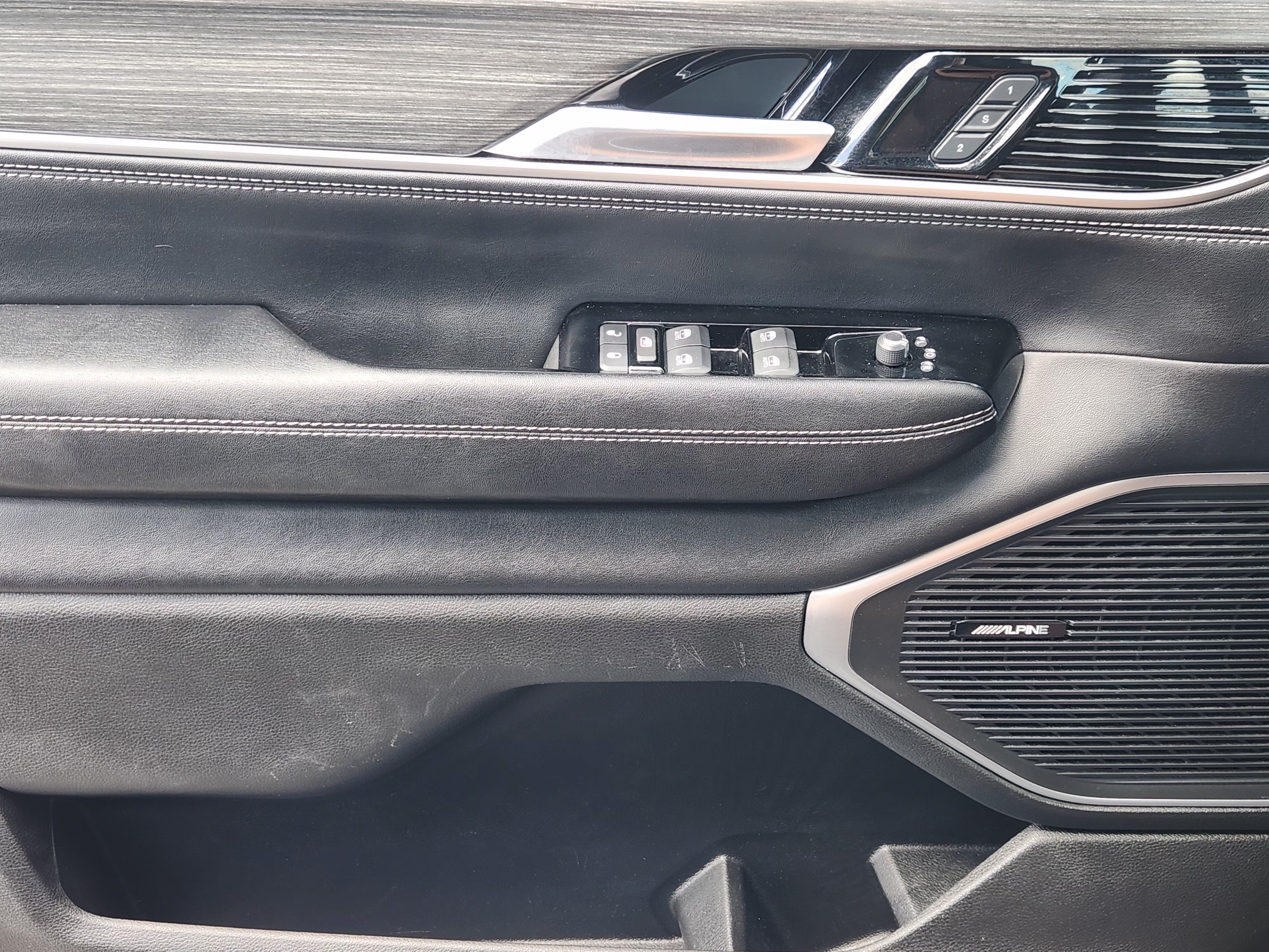 2024 Jeep Wagoneer Series II