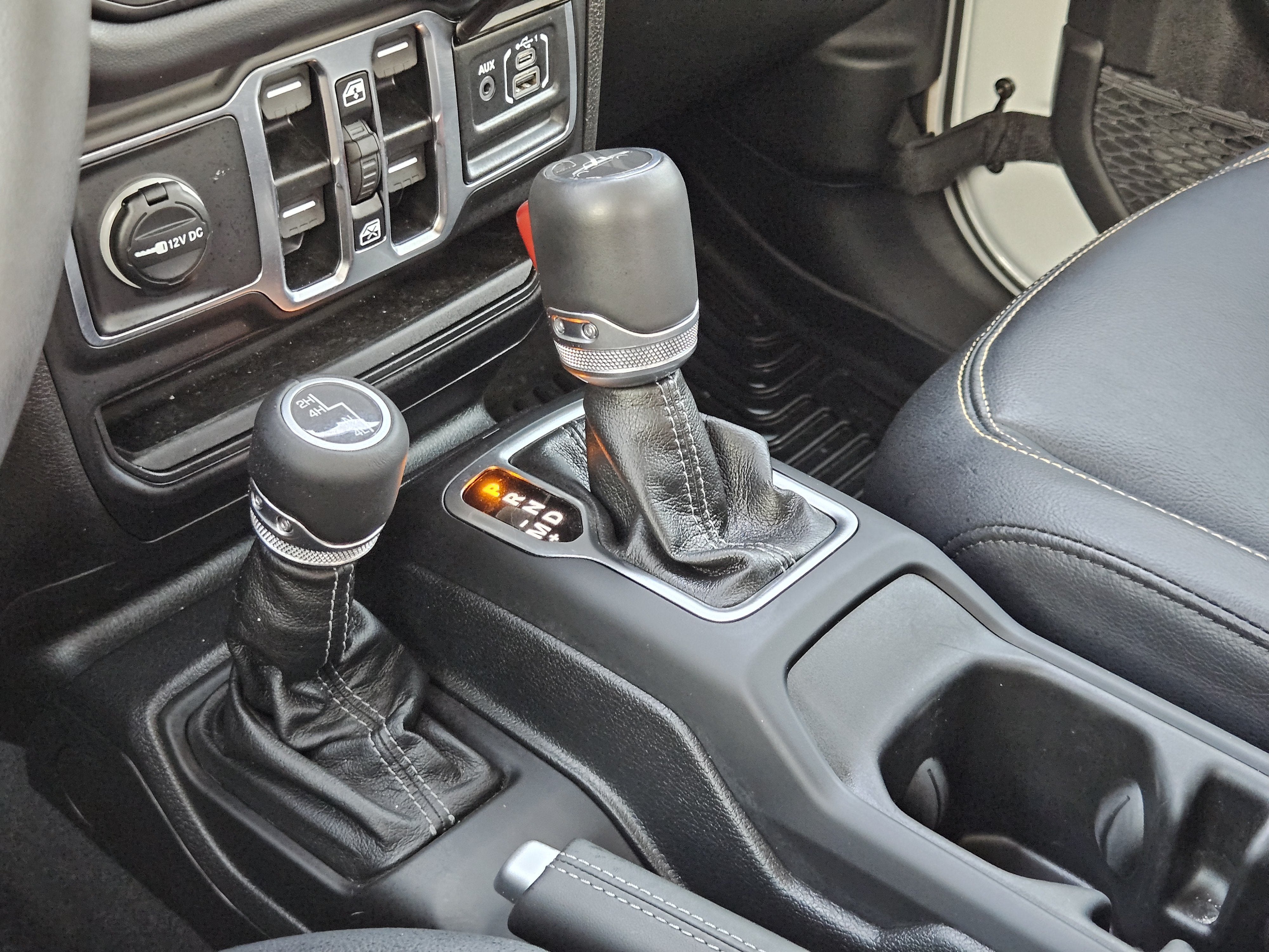 2025 Jeep Gladiator High Tide
