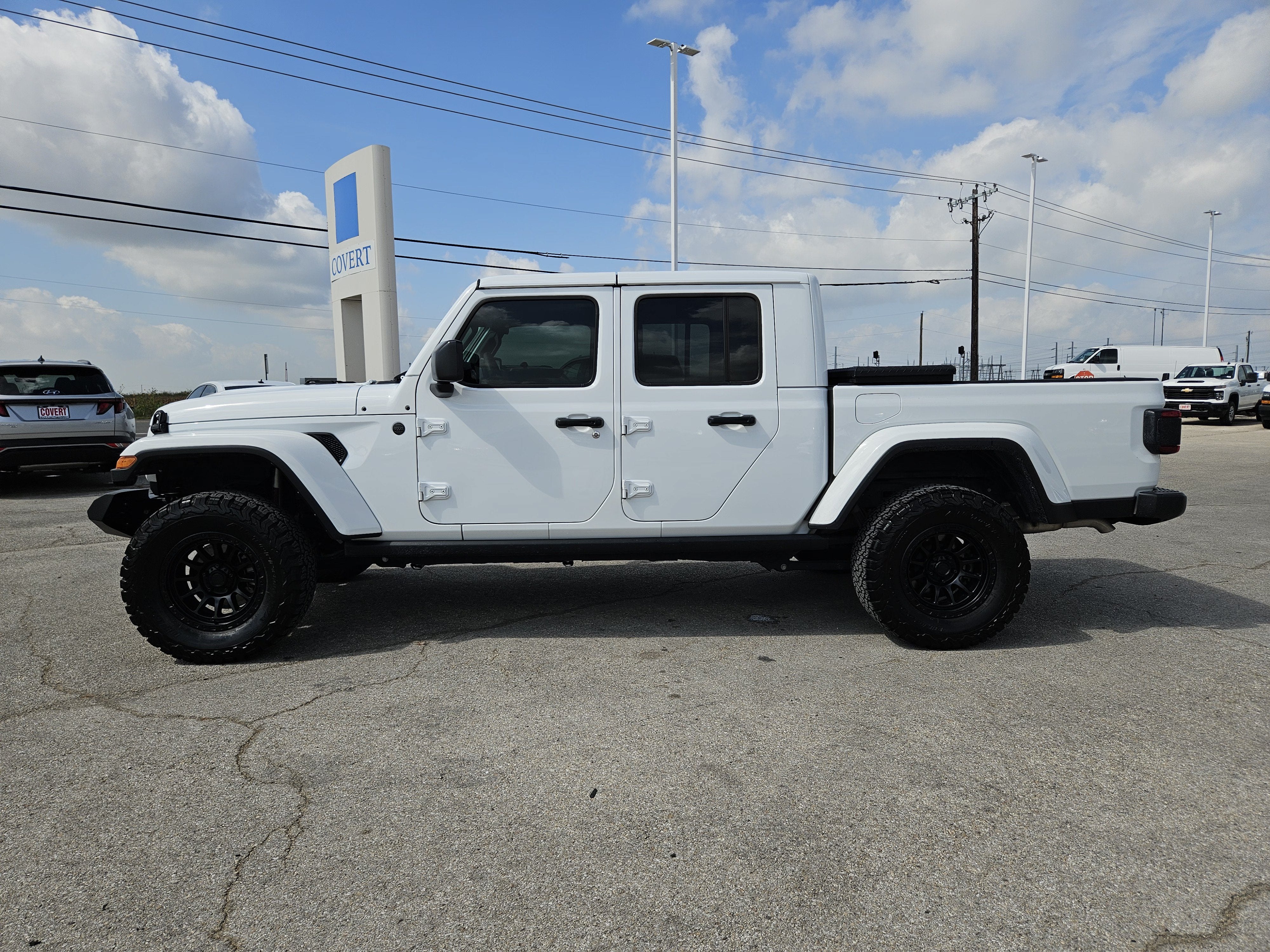 2025 Jeep Gladiator High Tide