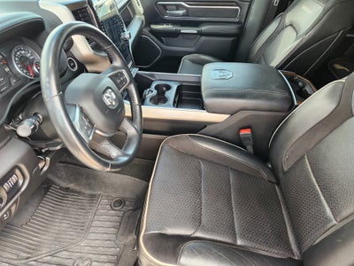 2022 RAM 1500 Laramie Crew Cab 4x4 5'7" Box