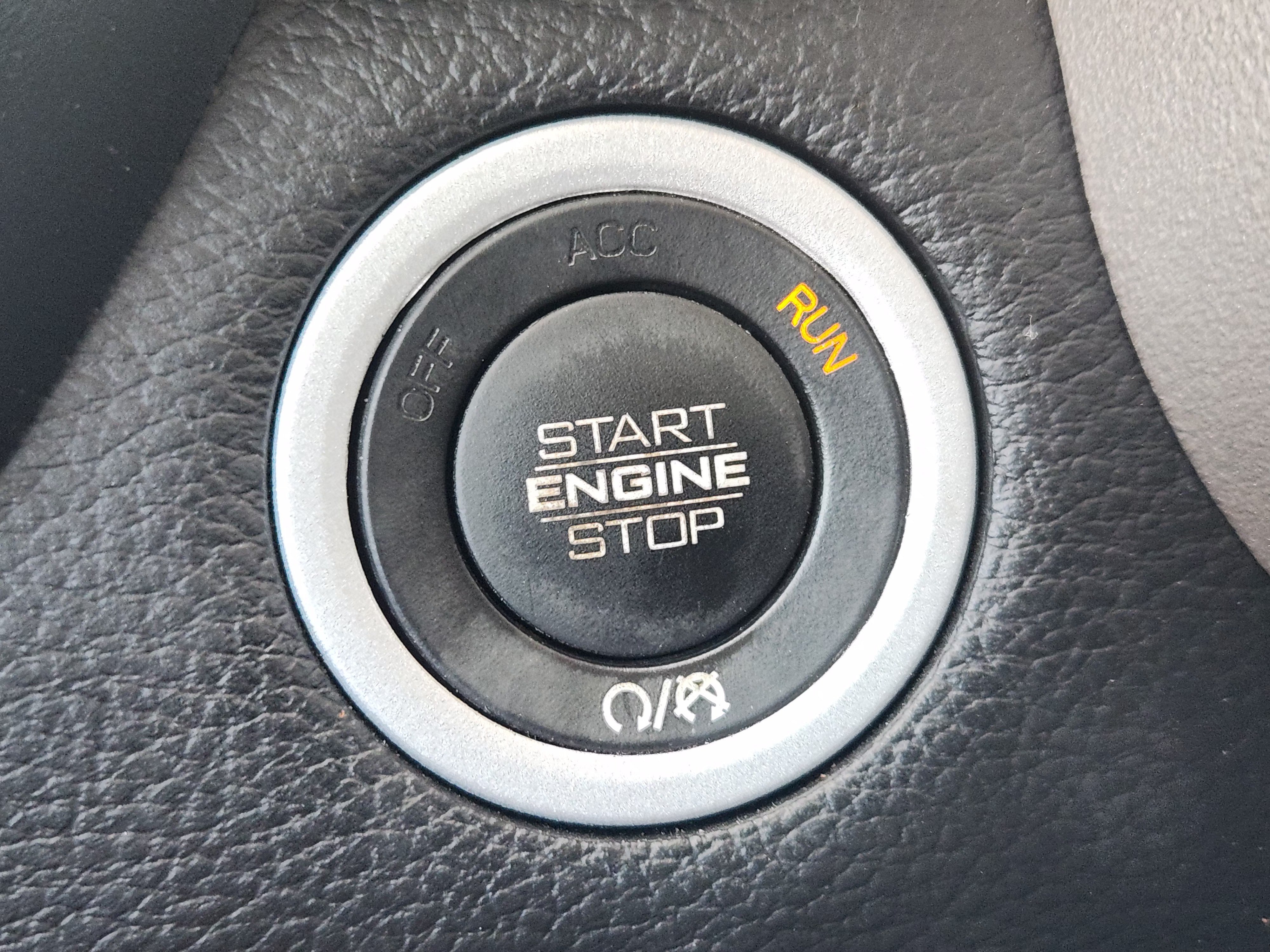 2022 RAM 1500 Laramie Crew Cab 4x4 5'7" Box
