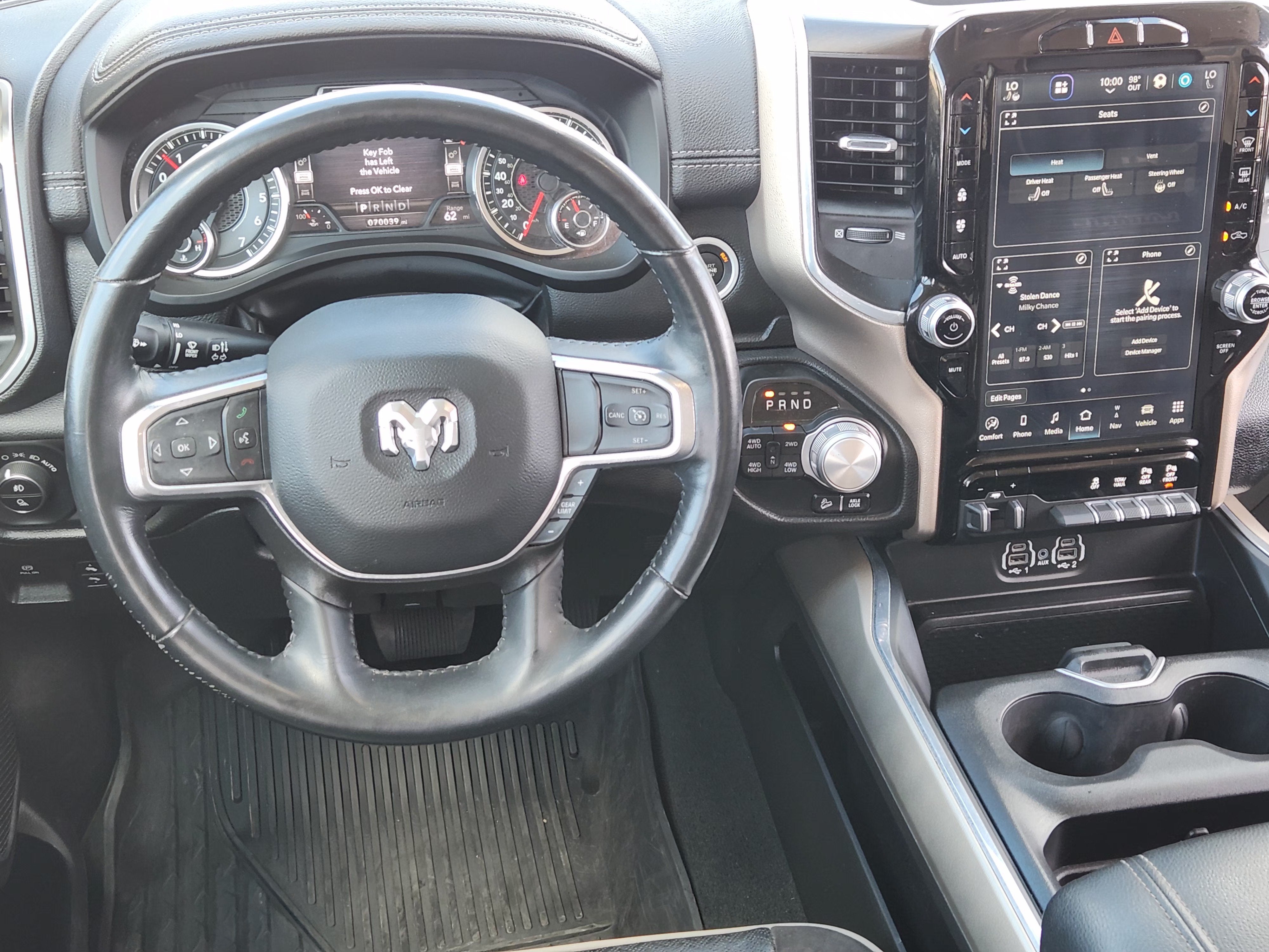 2022 RAM 1500 Laramie Crew Cab 4x4 5'7" Box