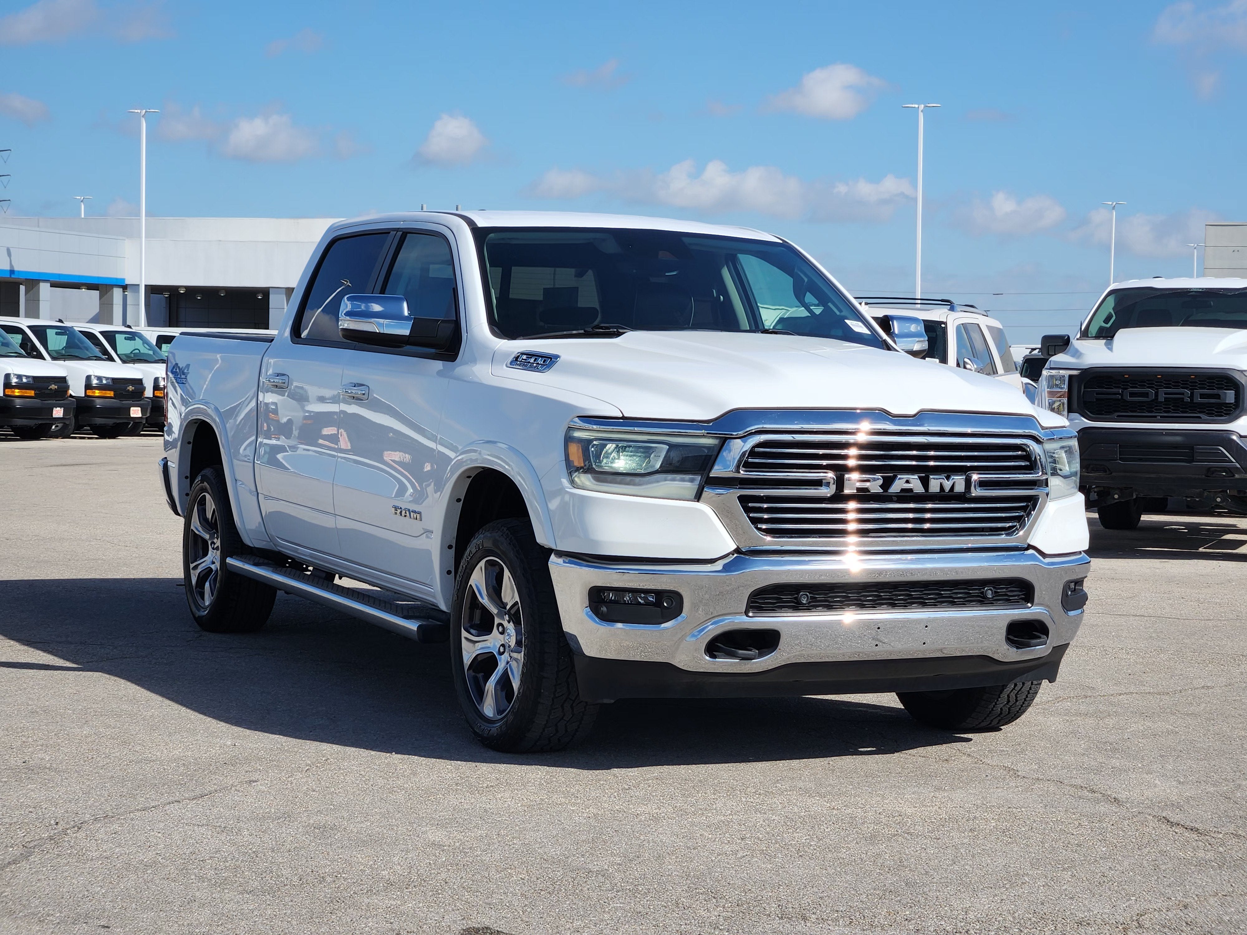 2022 RAM 1500 Laramie Crew Cab 4x4 5'7" Box