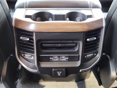 2022 RAM 1500 Laramie Crew Cab 4x4 5'7" Box