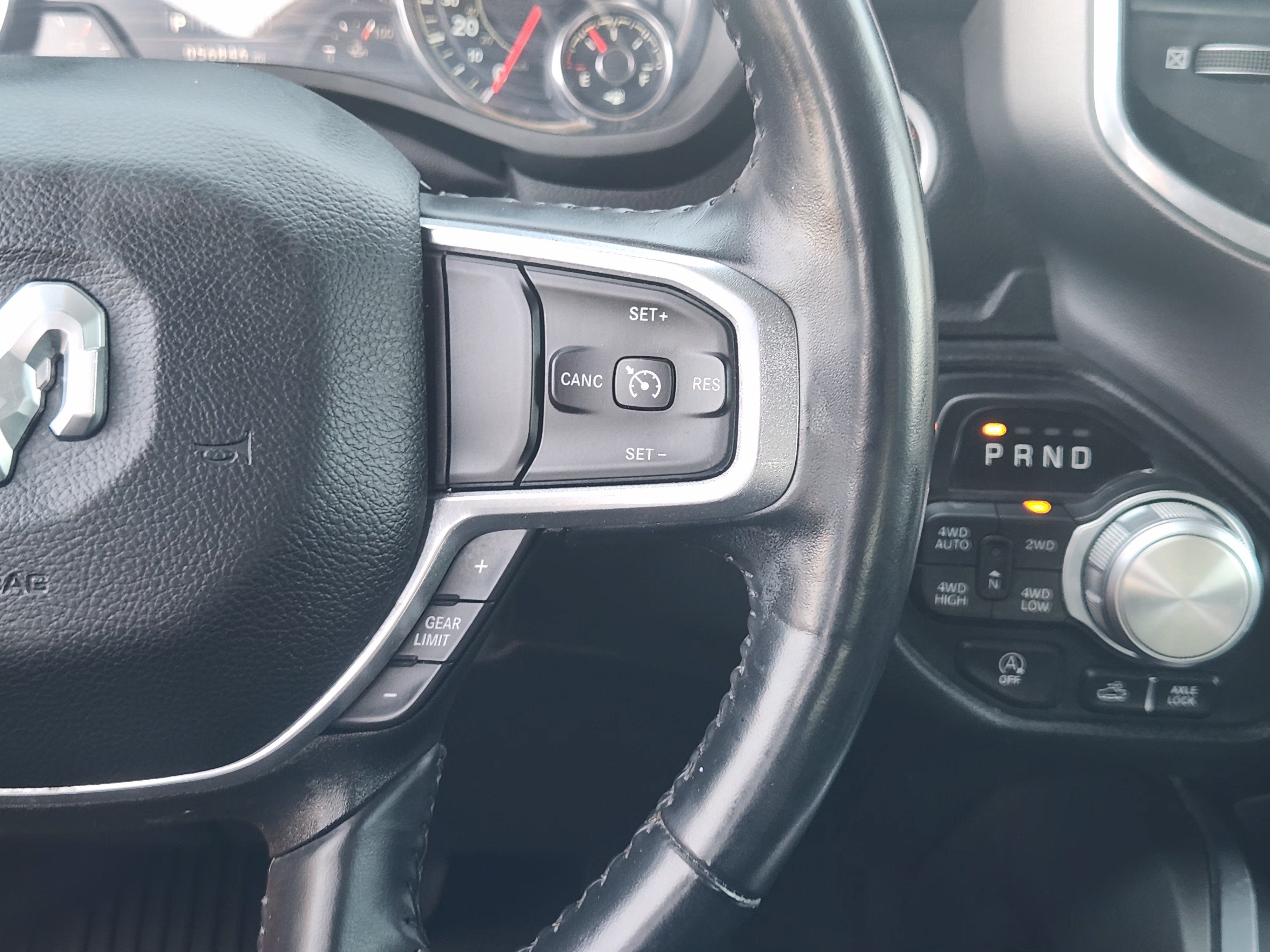 2023 RAM 1500 Laramie Crew Cab 4x4 5'7" Box