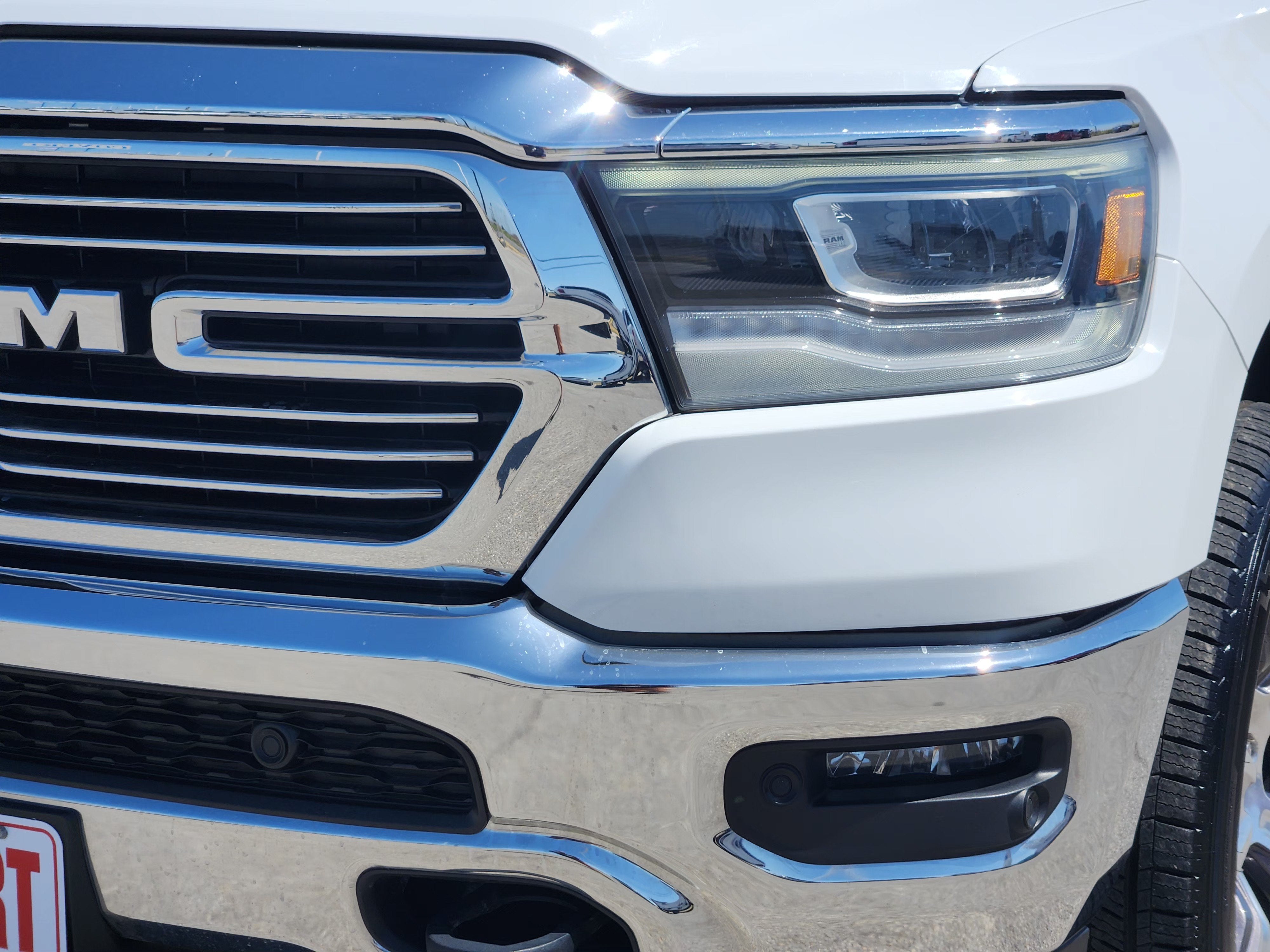 2023 RAM 1500 Laramie Crew Cab 4x4 5'7" Box