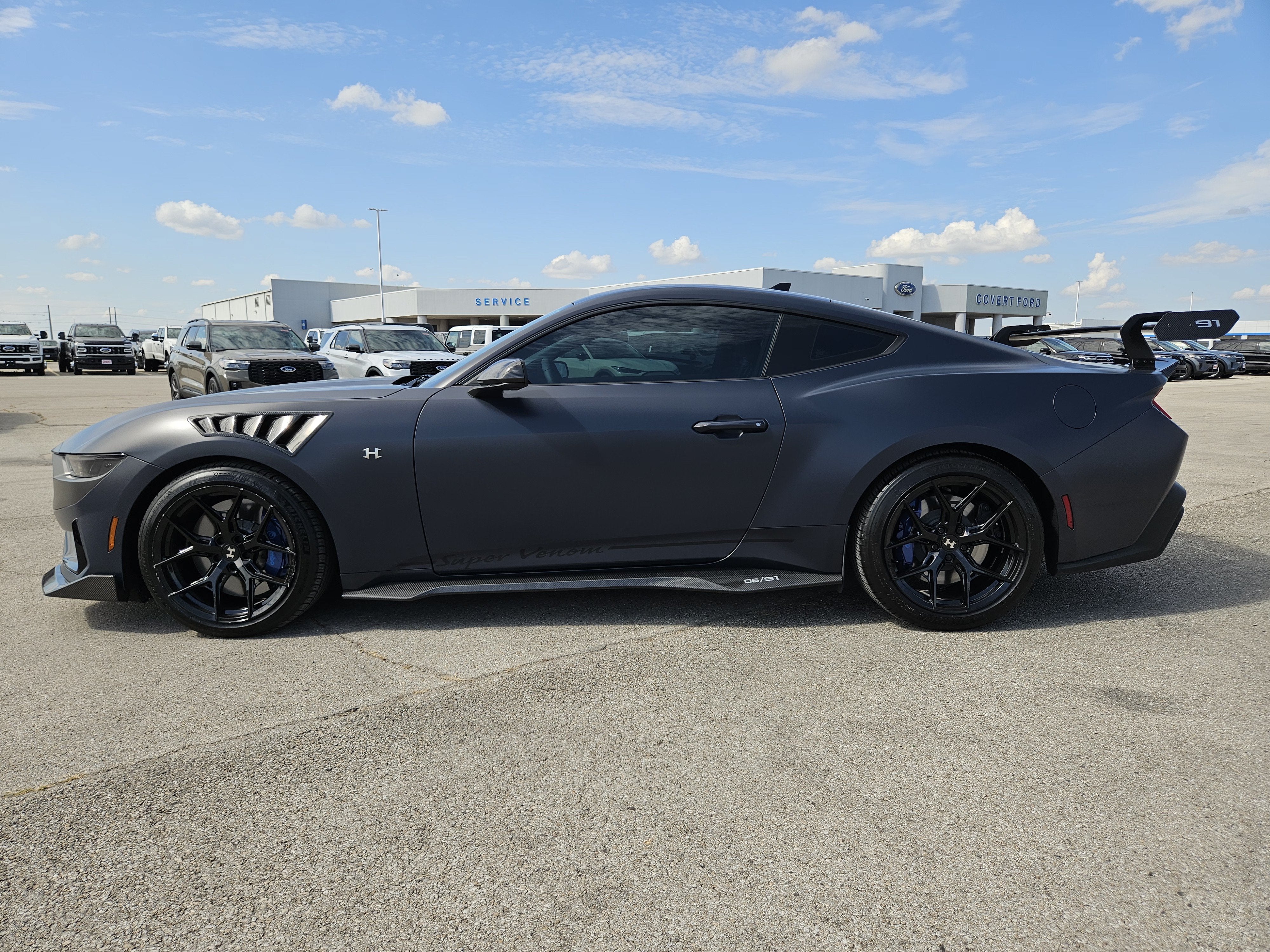 2025 Ford Mustang Dark Horse