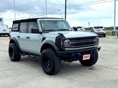 2021 Ford Bronco Base