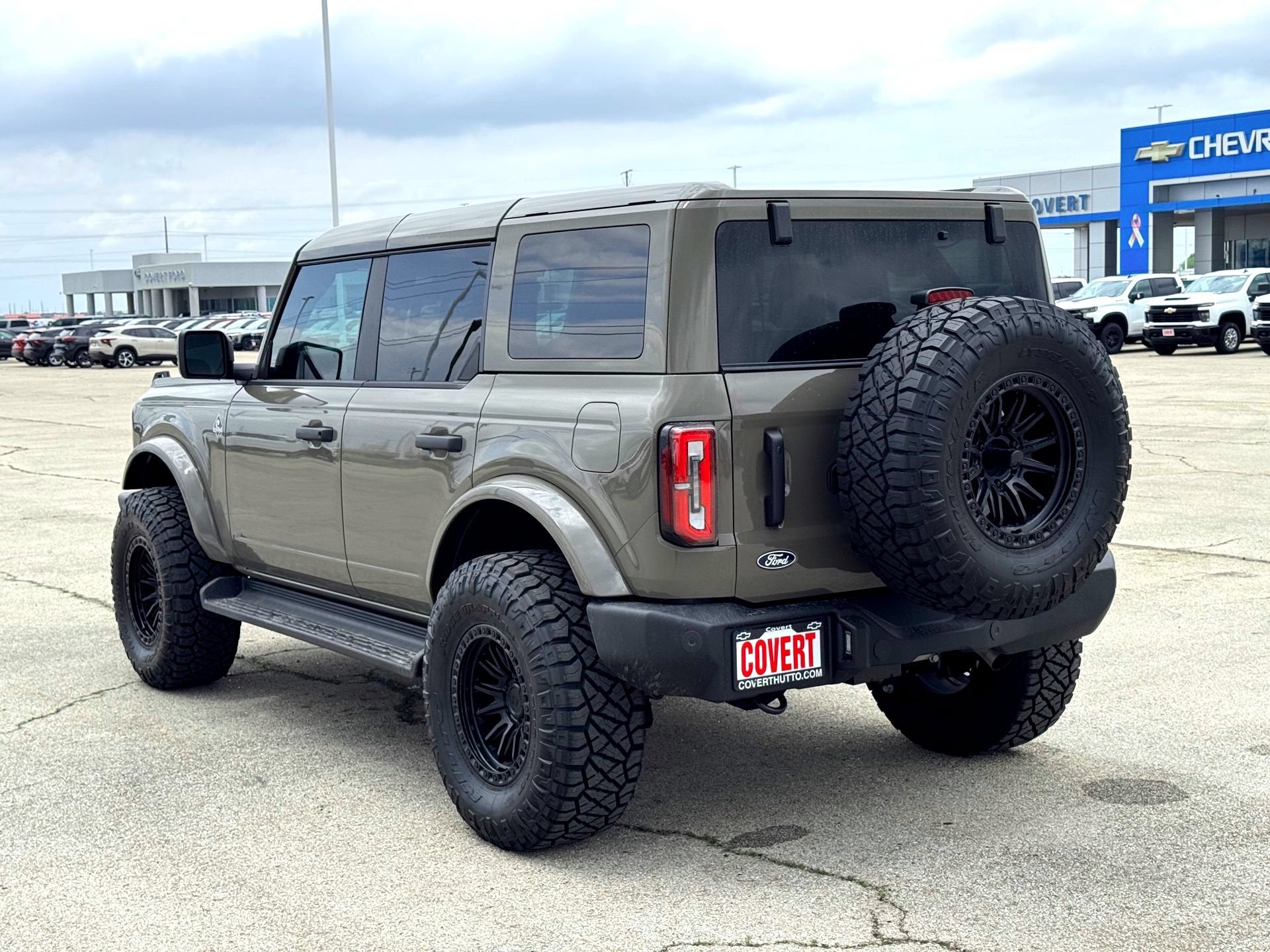 2026 Ford Bronco Outer Banks