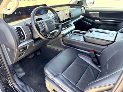 2025 Ford Expedition Platinum