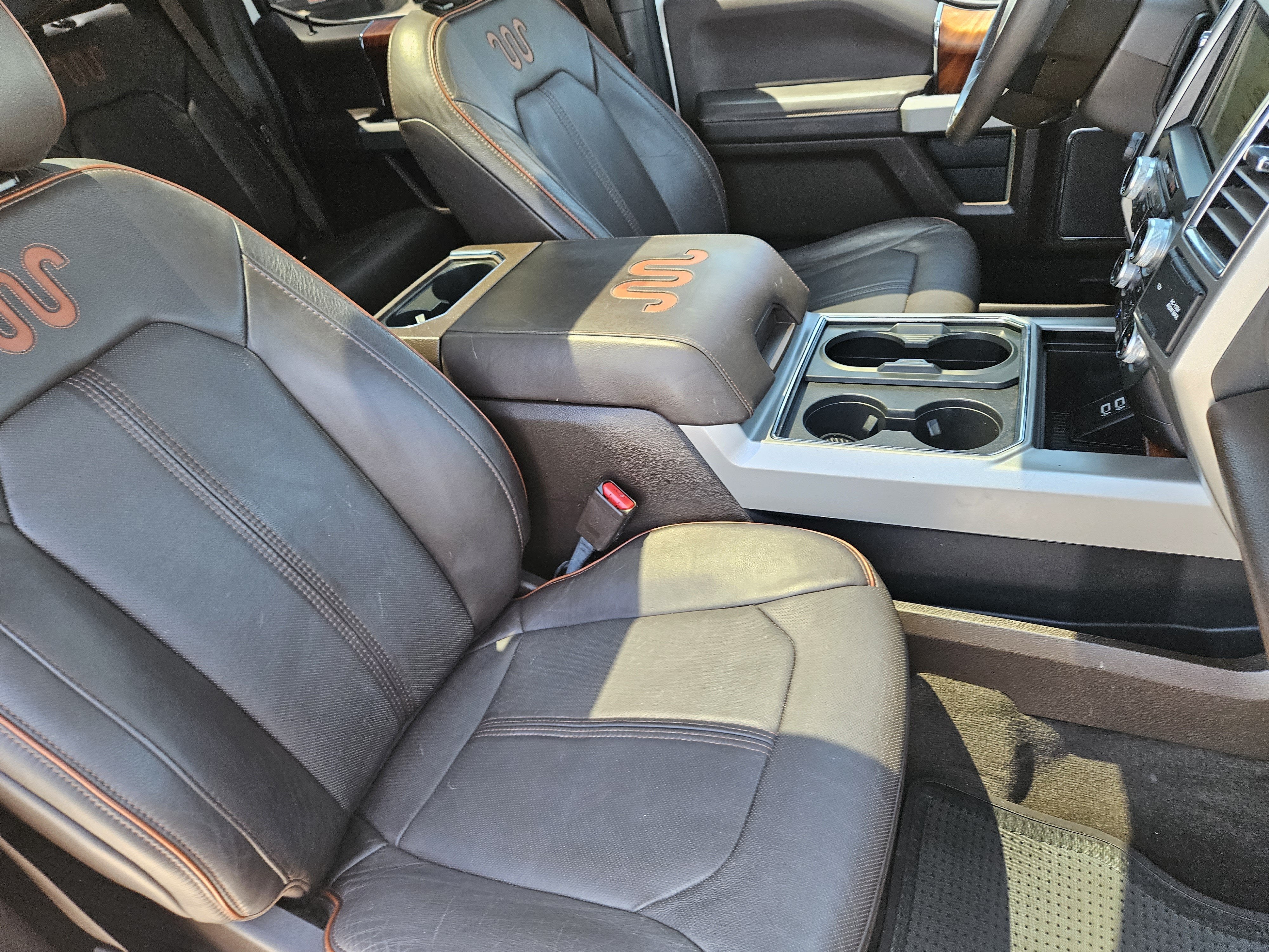 2017 Ford Super Duty F-250 SRW Lariat