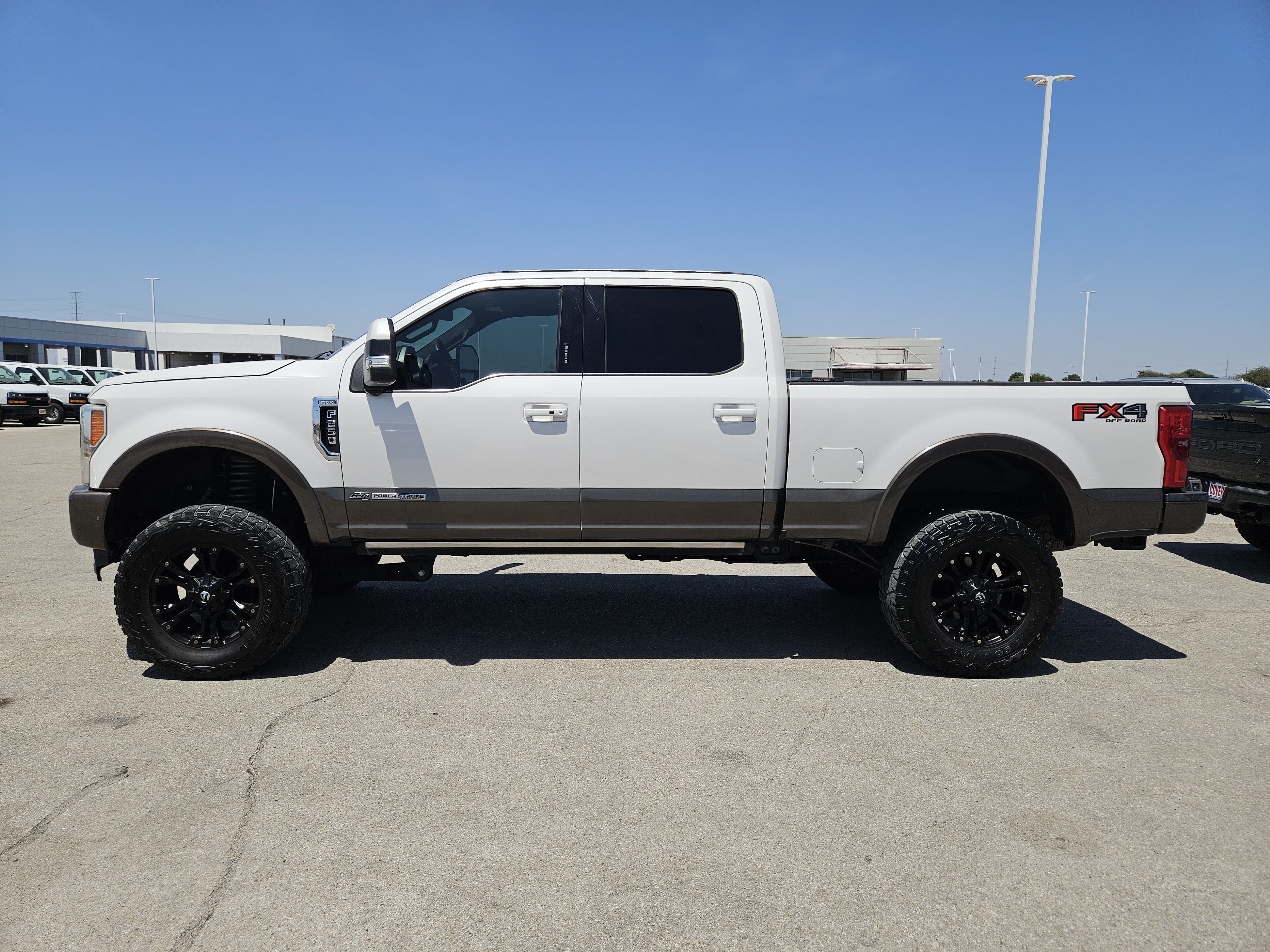 2017 Ford Super Duty F-250 SRW Lariat