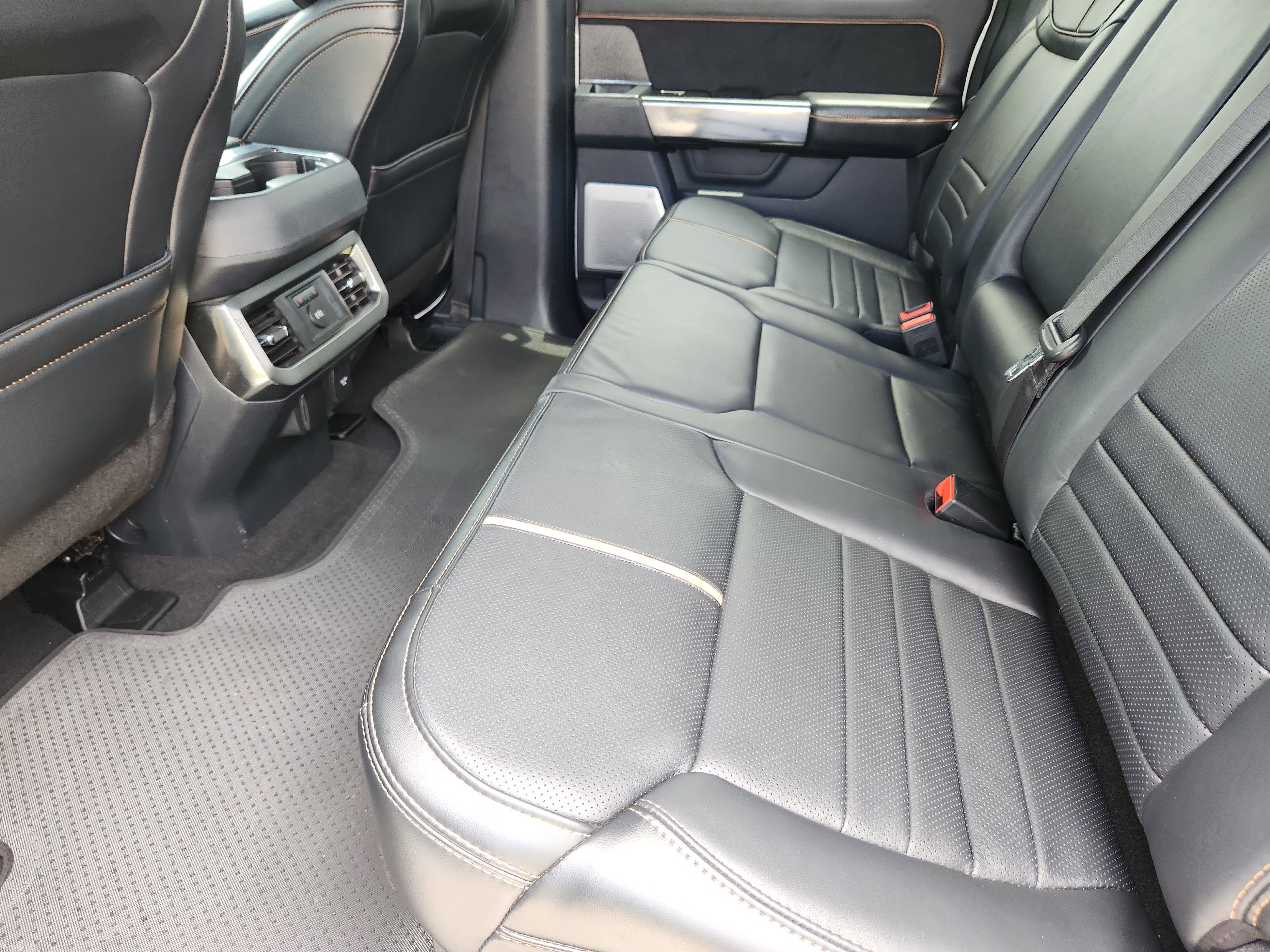 2024 Ford Super Duty F-350 SRW XL