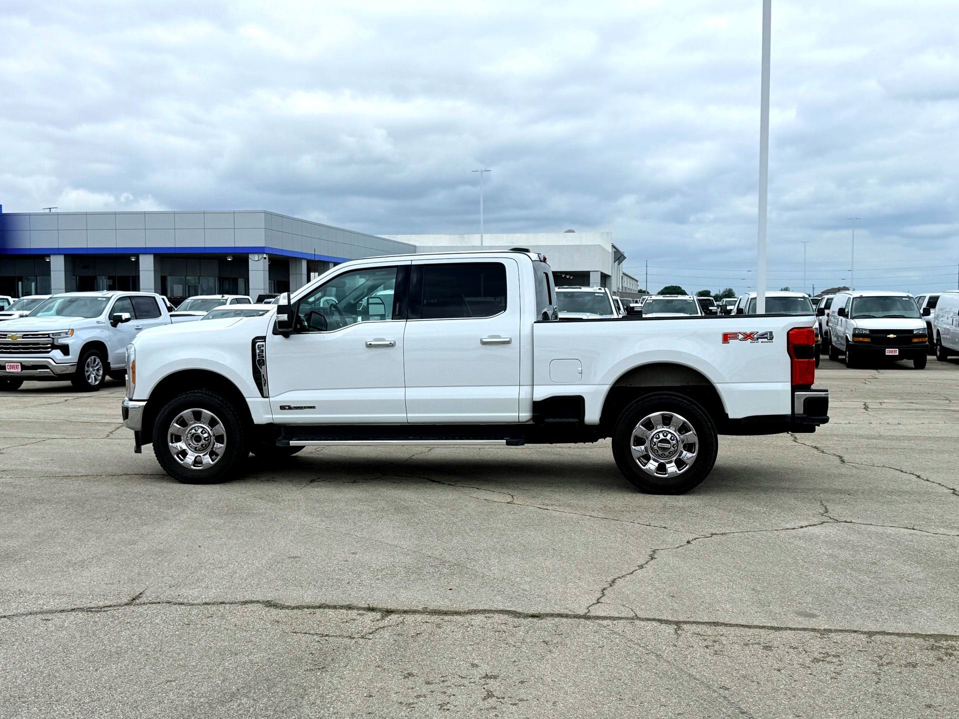 2023 Ford Super Duty F-350 SRW XL