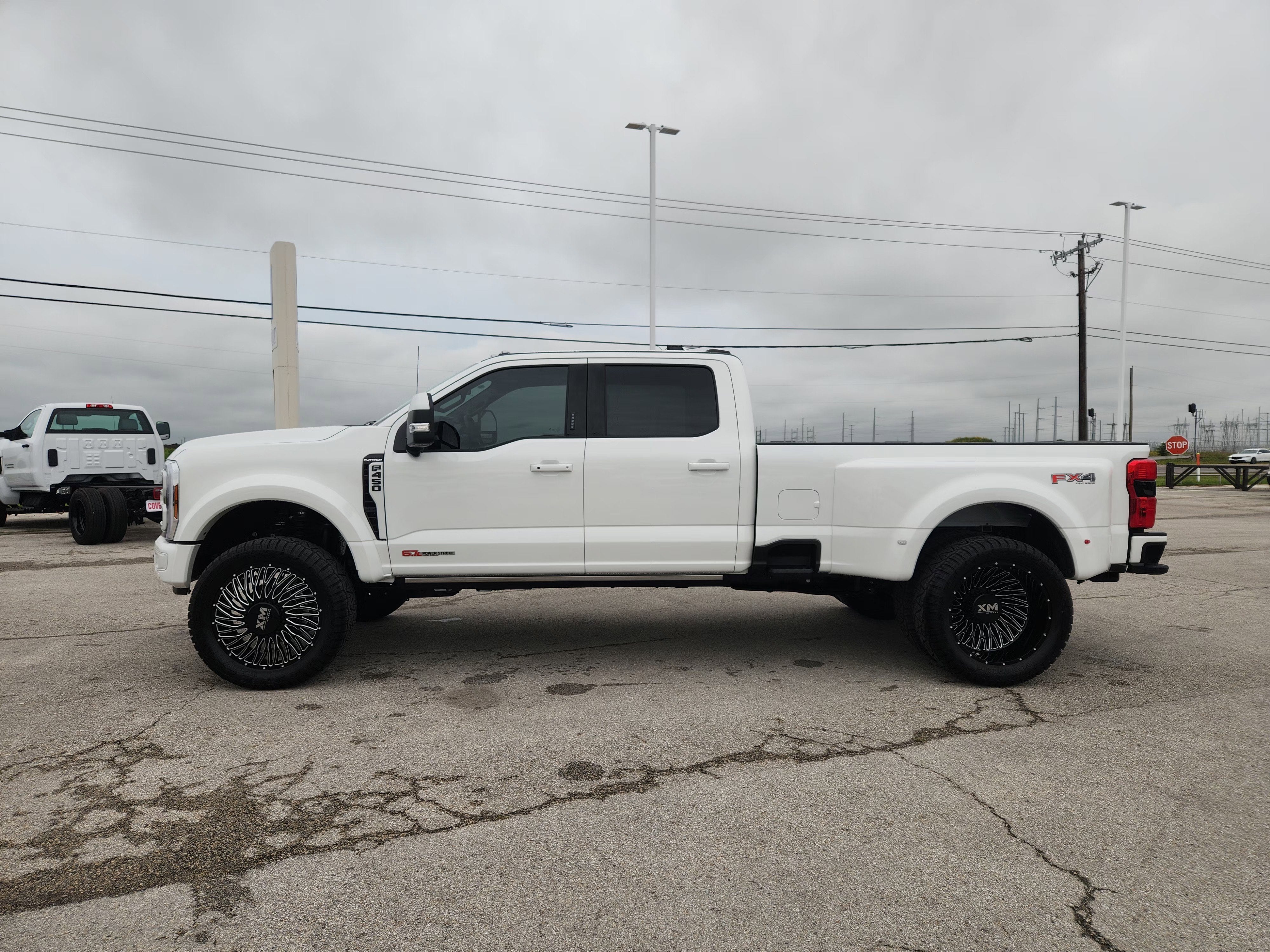 2026 Ford Super Duty F-450 DRW XL