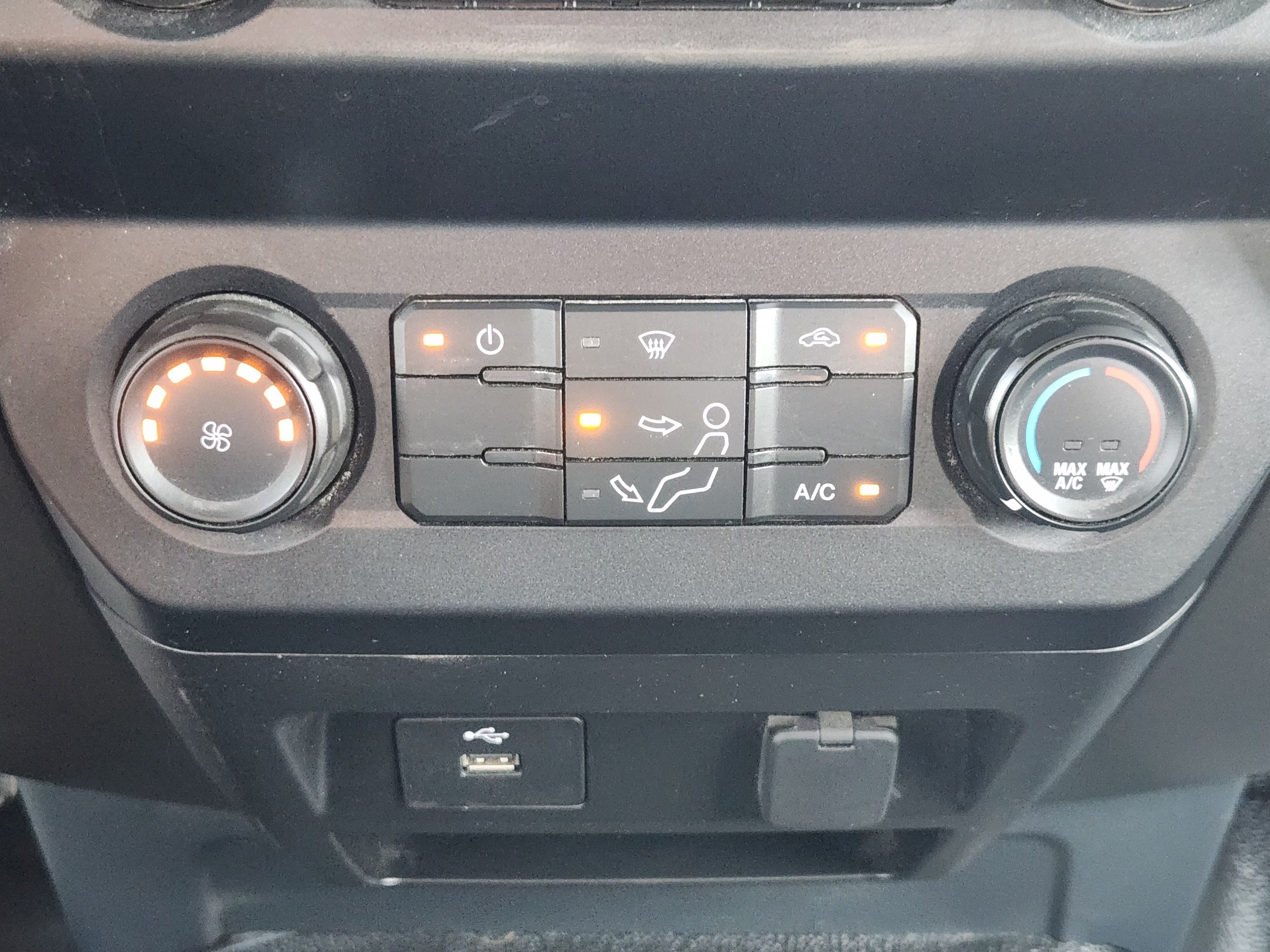 2022 Ford Super Duty F-350 SRW XL