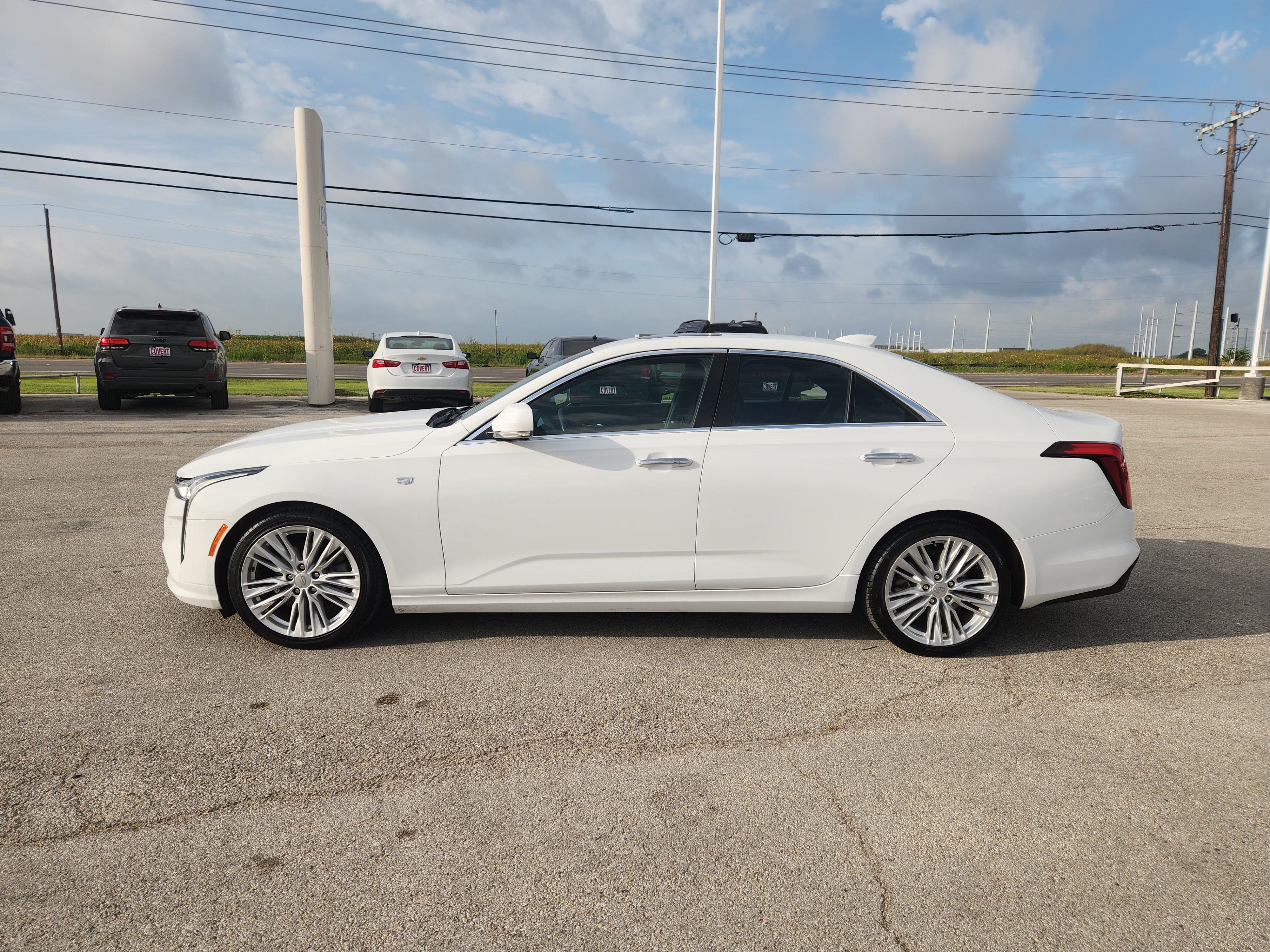 2023 Cadillac CT4 Premium Luxury