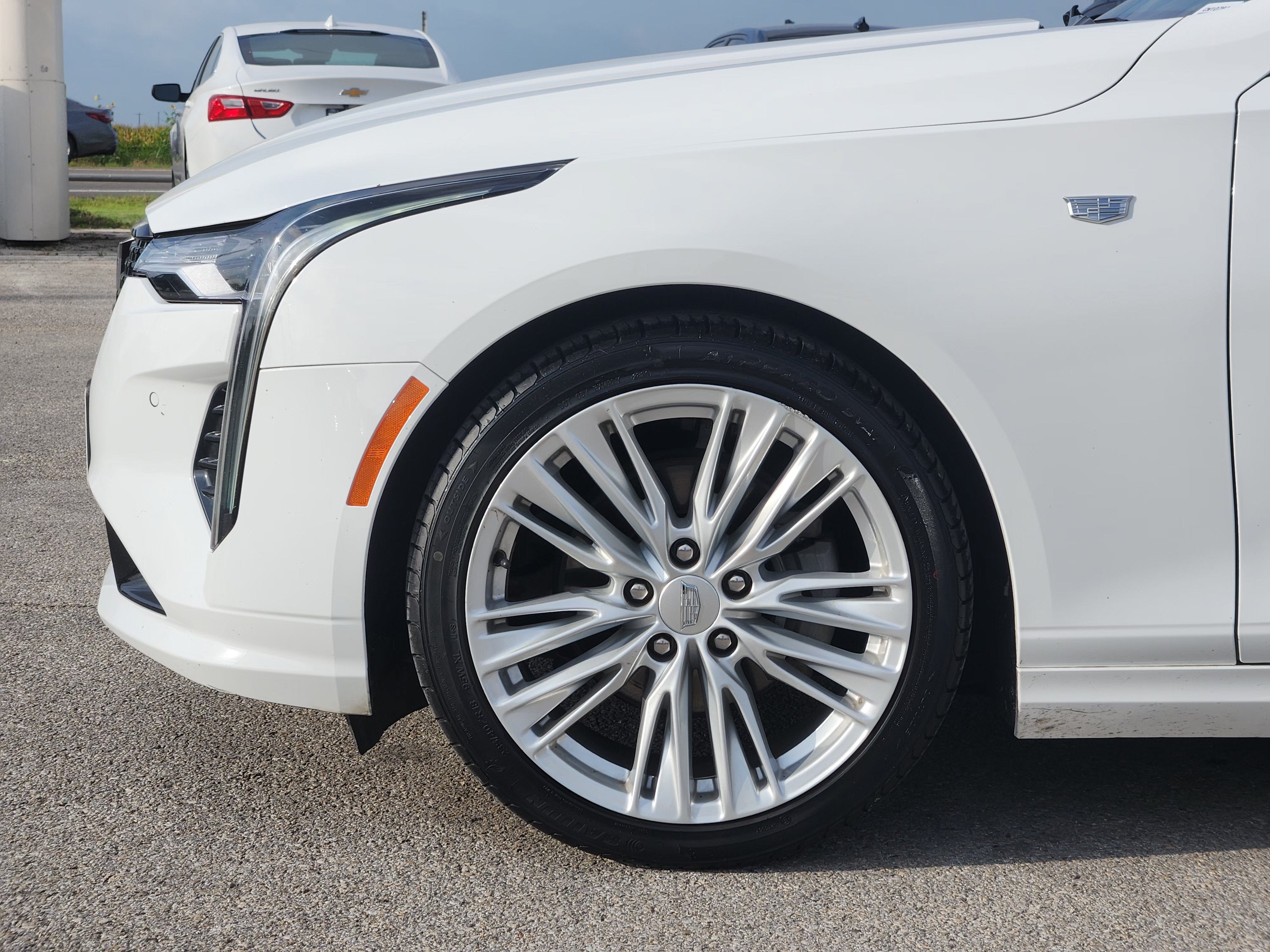 2023 Cadillac CT4 Premium Luxury