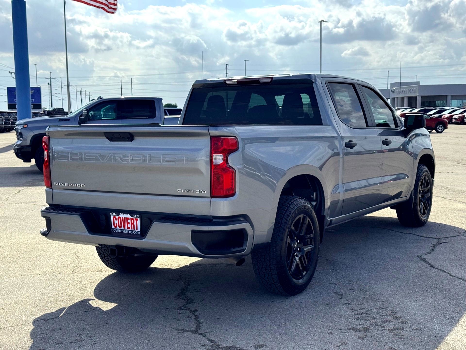 2025 Chevrolet Silverado 1500 Custom