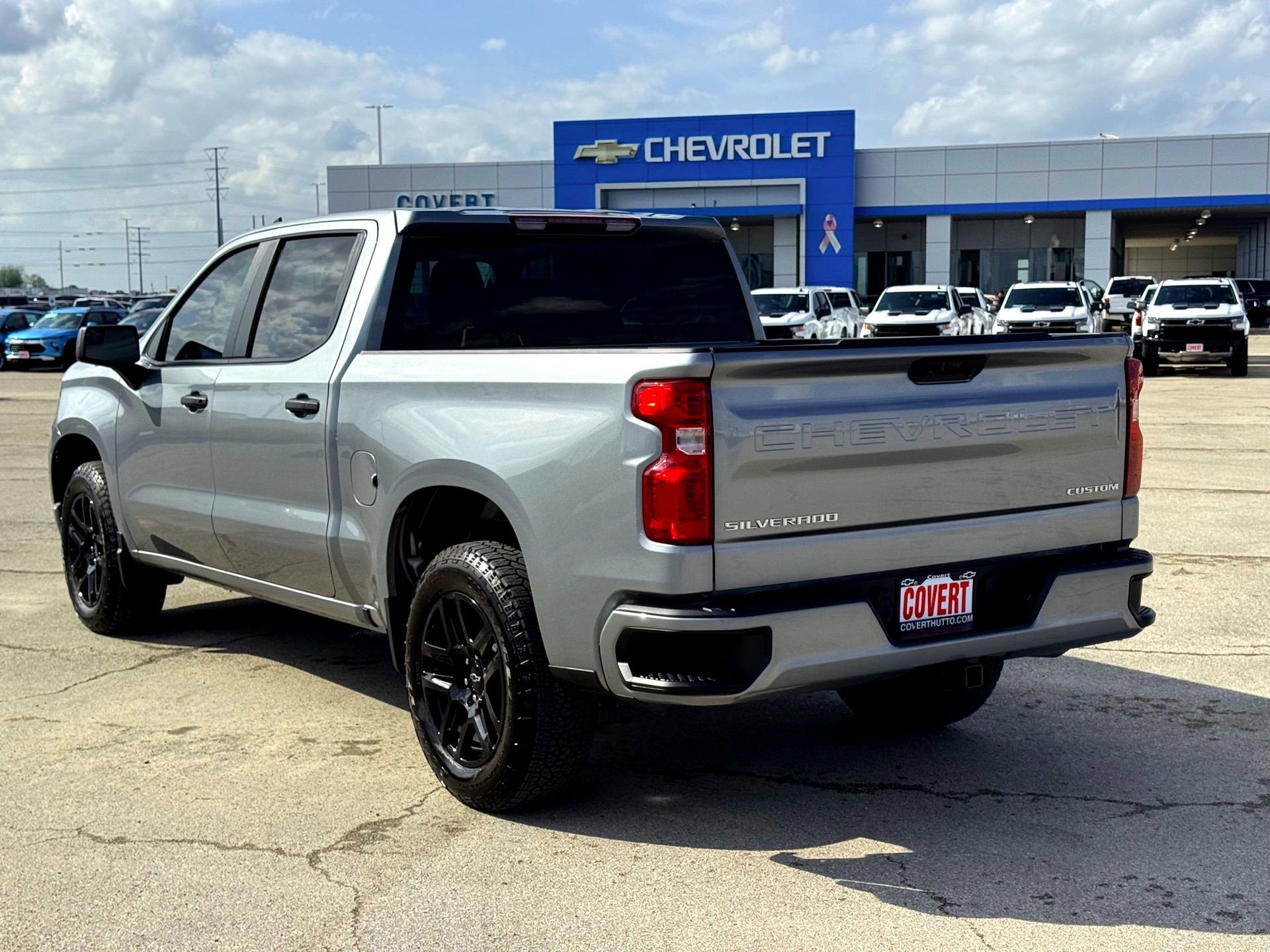 2025 Chevrolet Silverado 1500 Custom