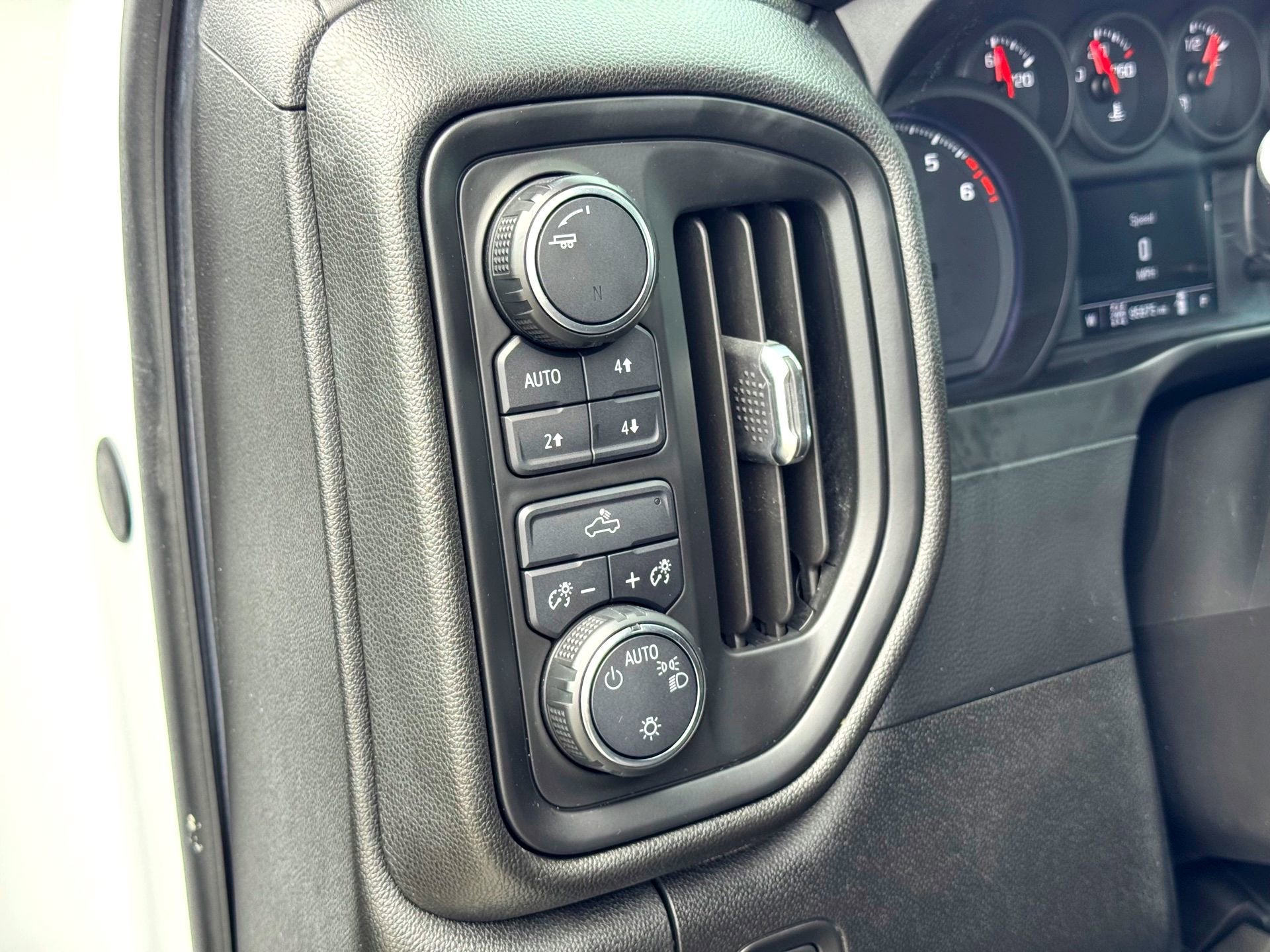 2019 Chevrolet Silverado 1500 Custom Trail Boss