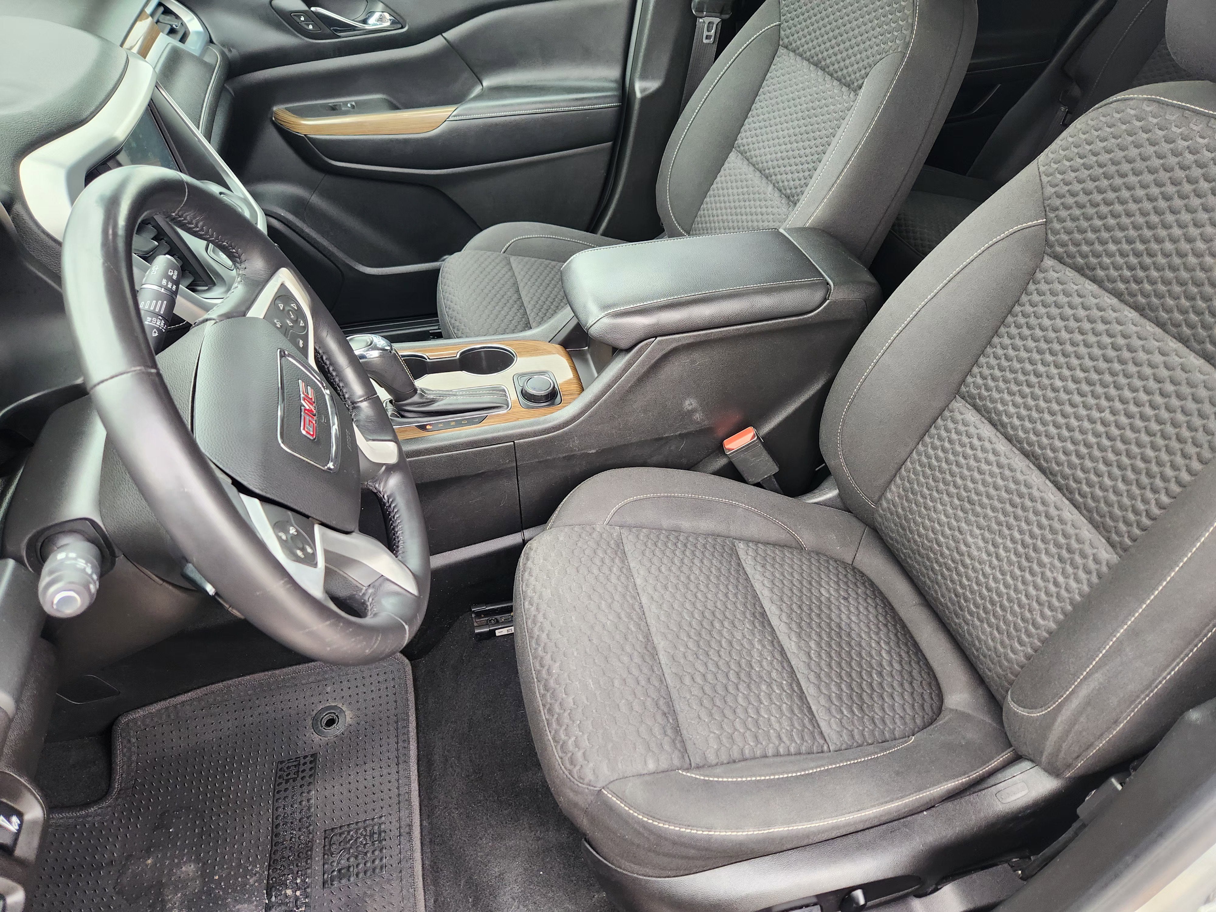 2018 GMC Acadia SLE