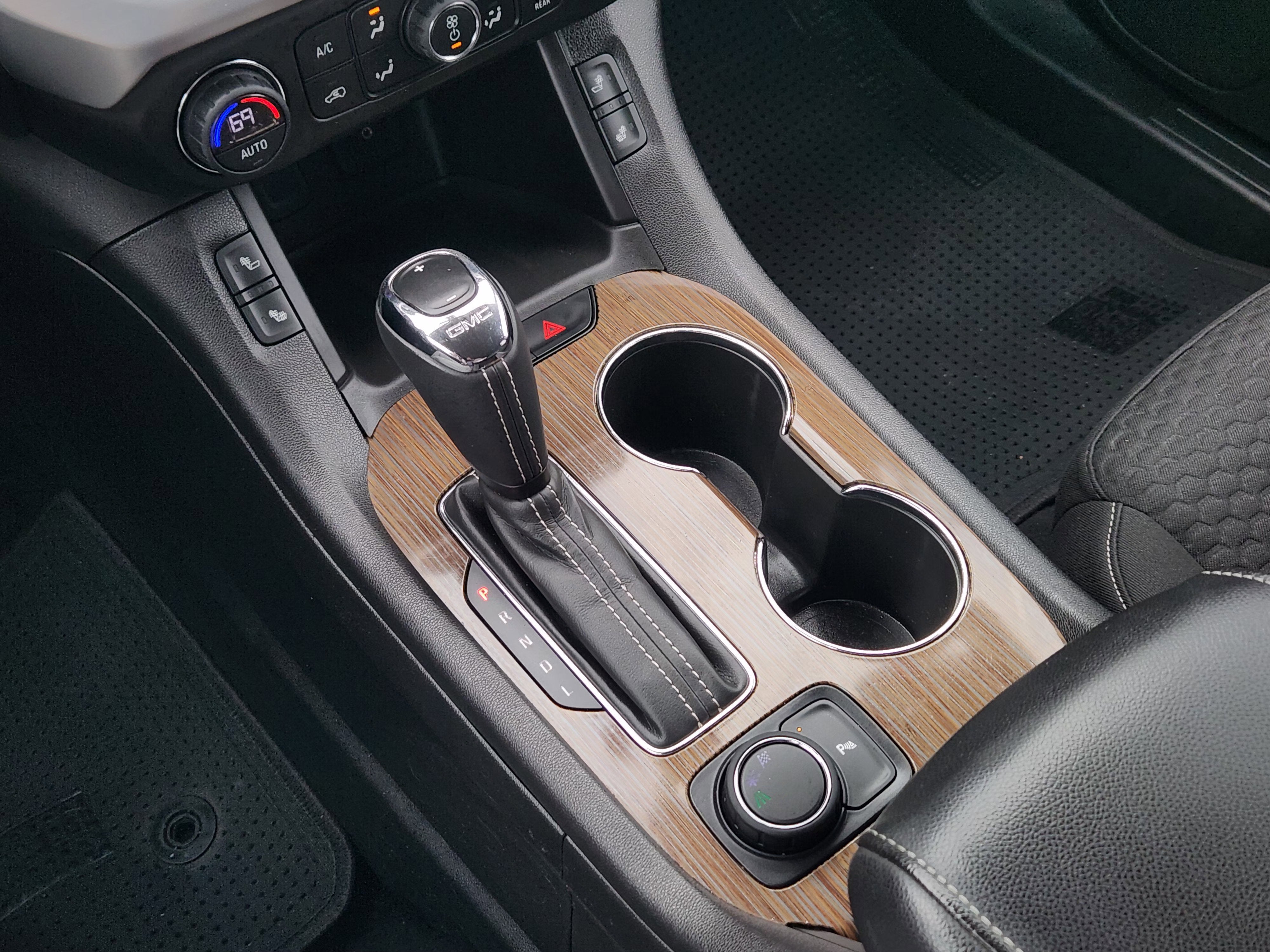 2018 GMC Acadia SLE