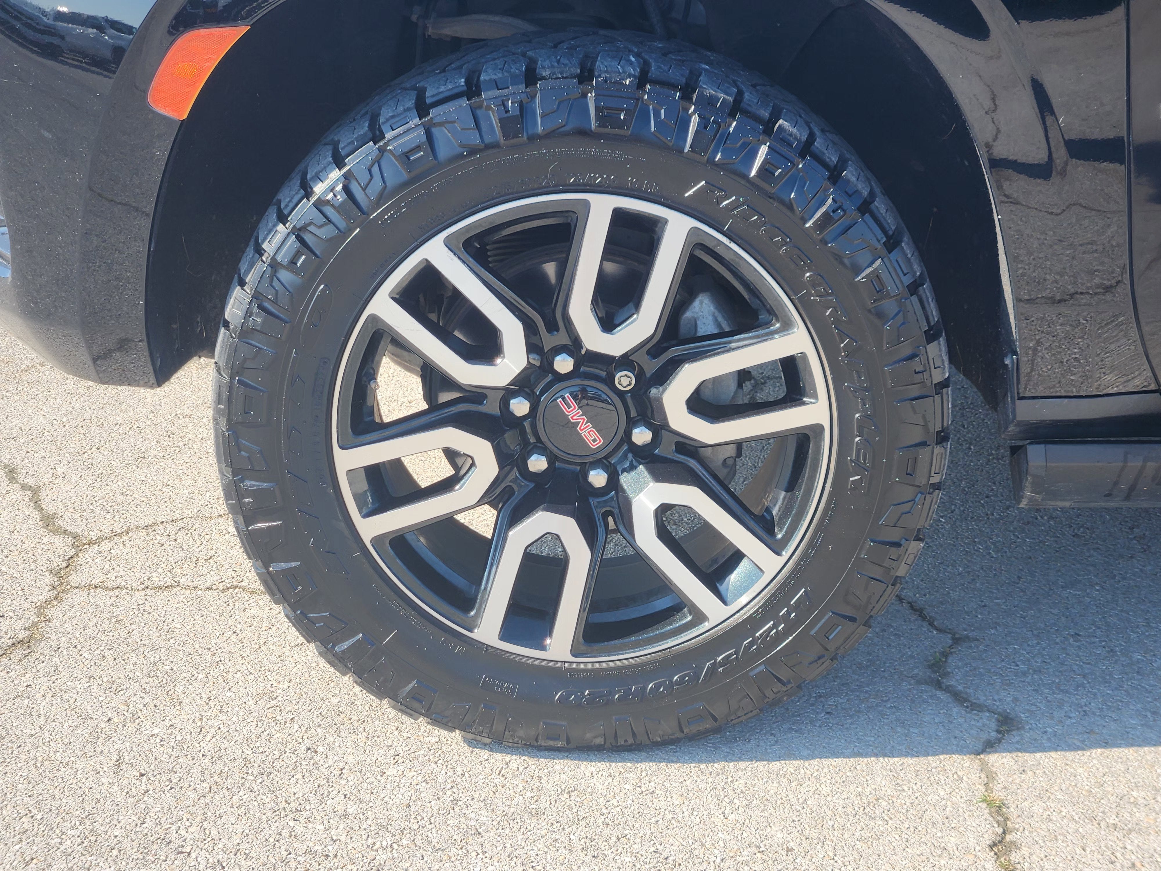2021 GMC Yukon XL AT4