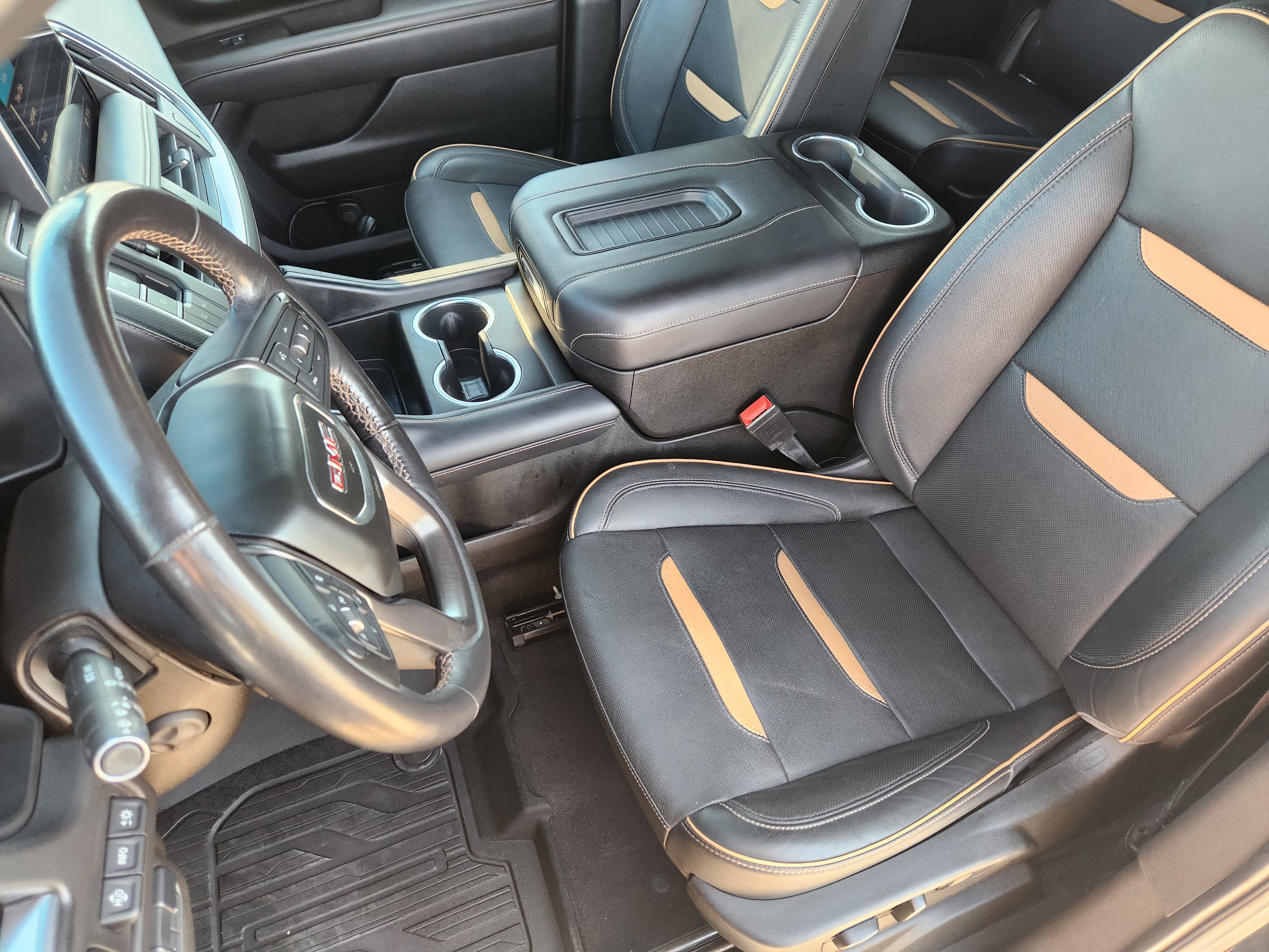2021 GMC Yukon XL AT4