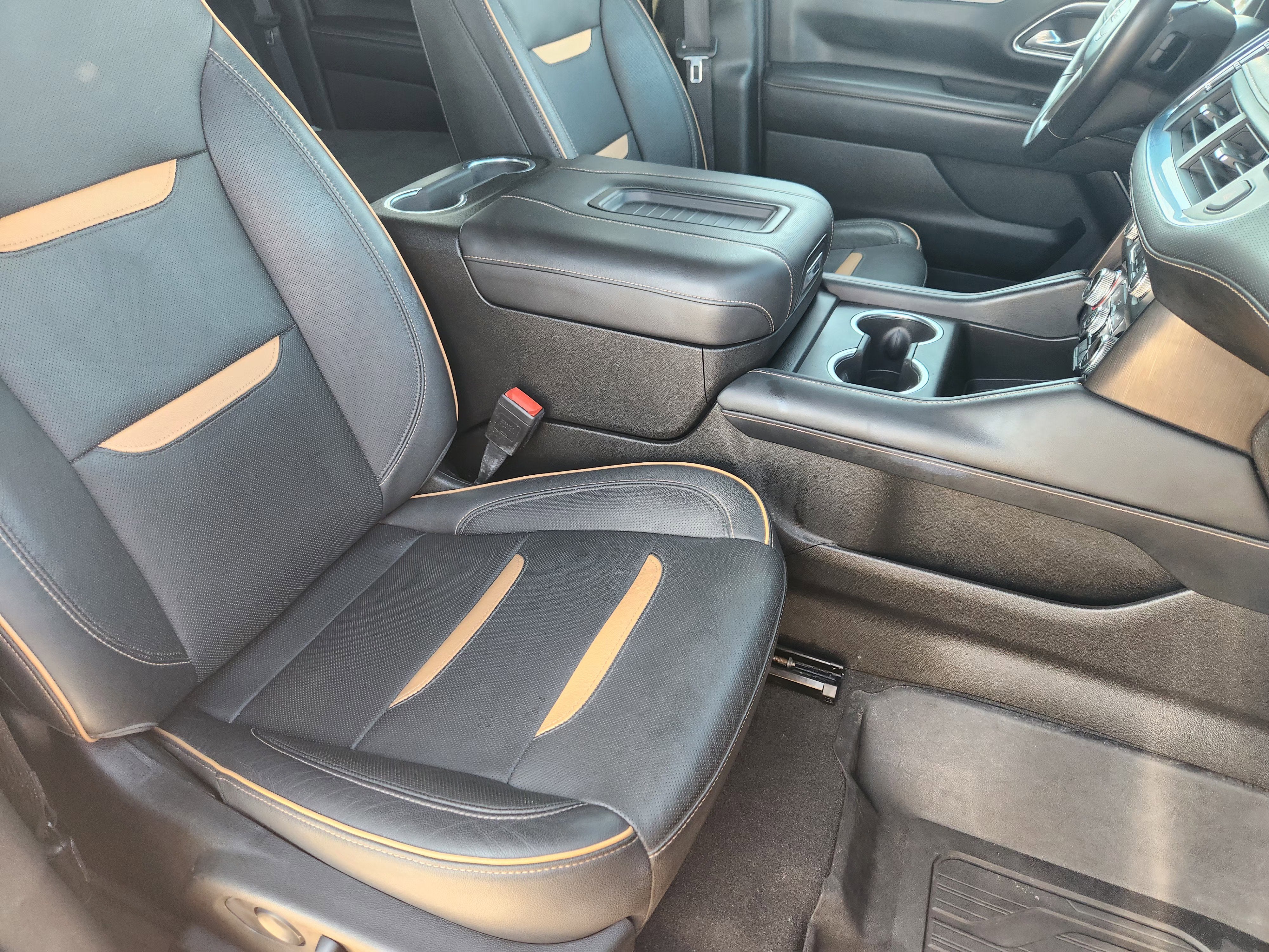 2021 GMC Yukon XL AT4