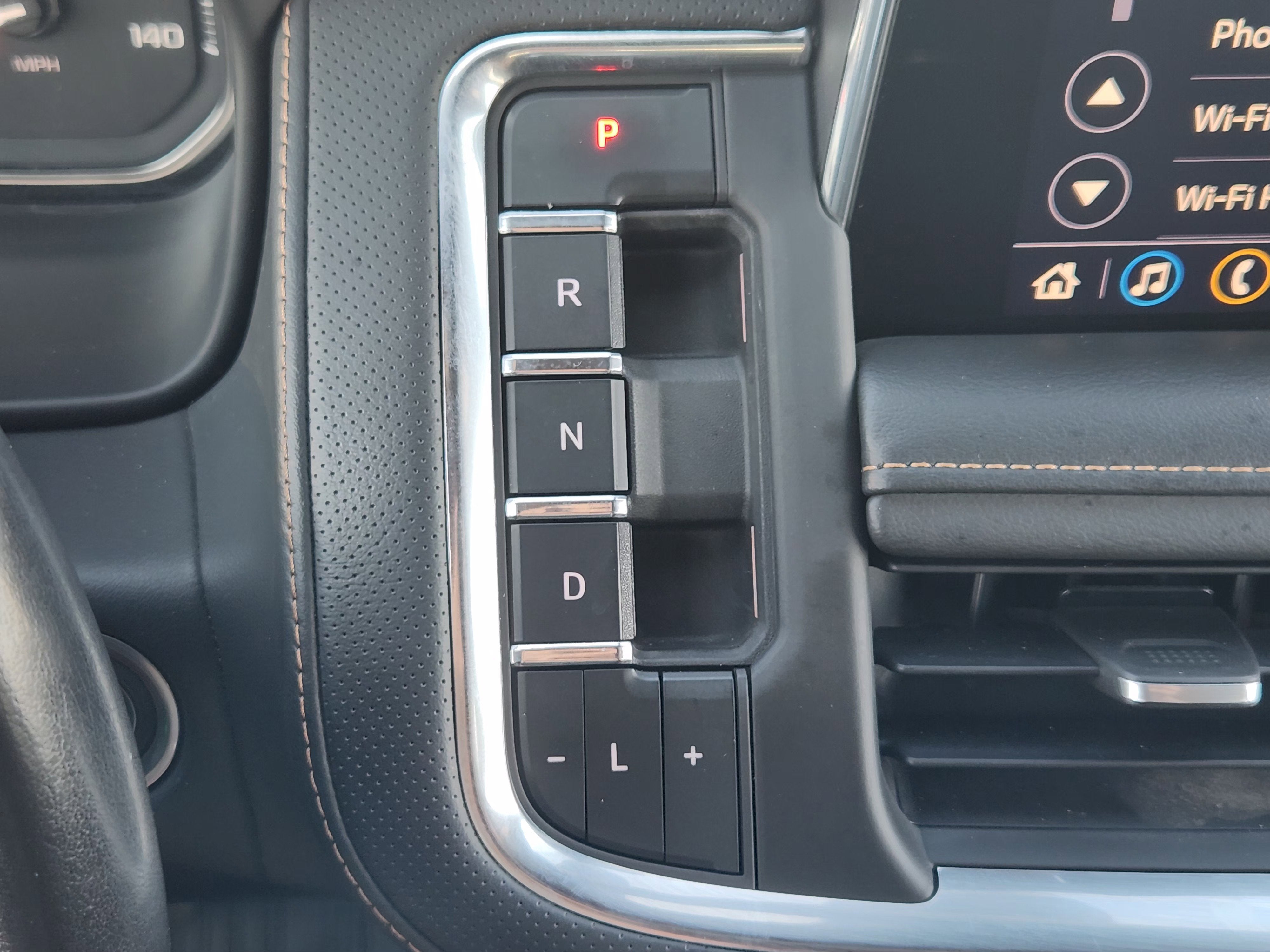 2021 GMC Yukon XL AT4