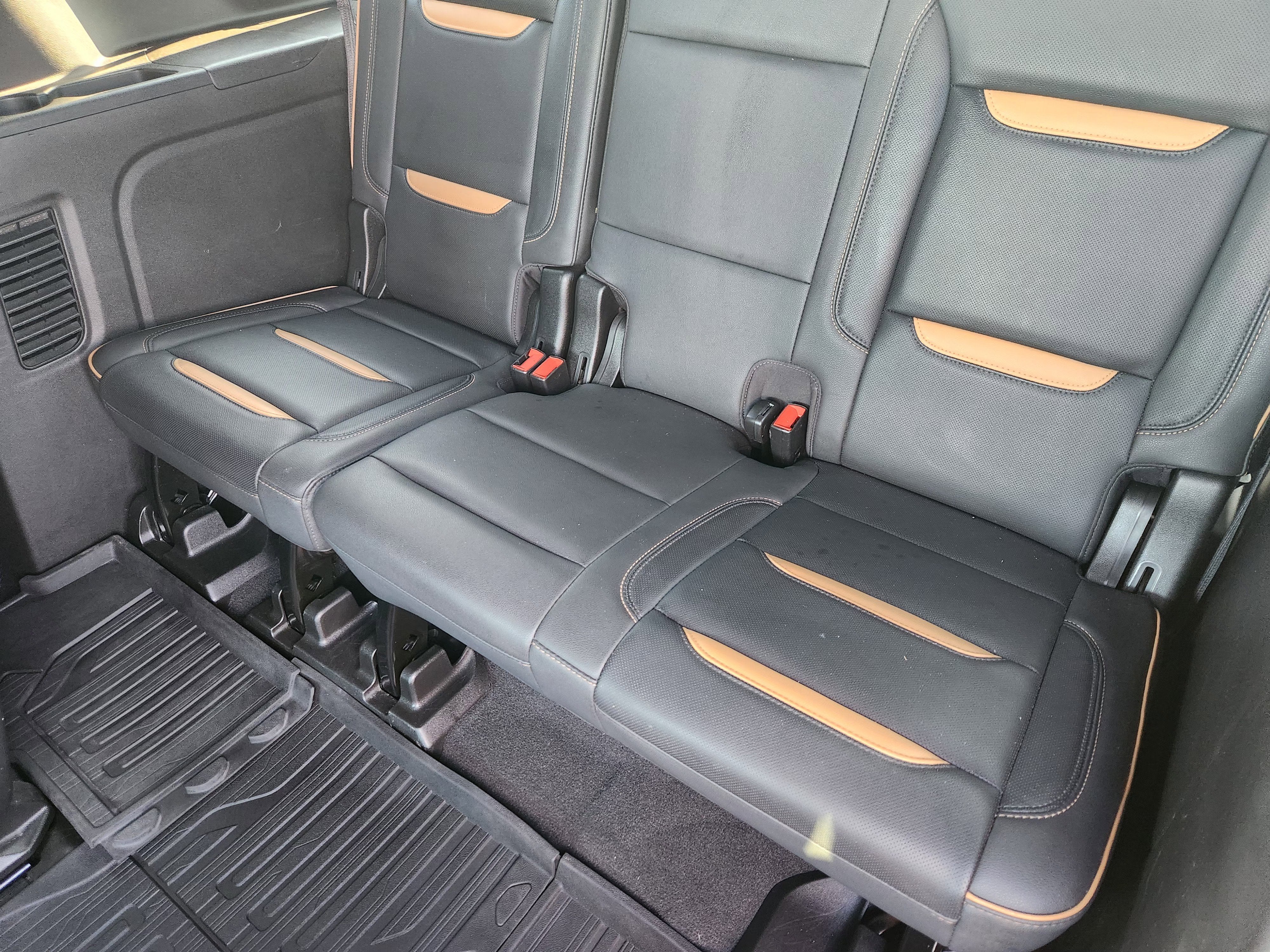 2021 GMC Yukon XL AT4