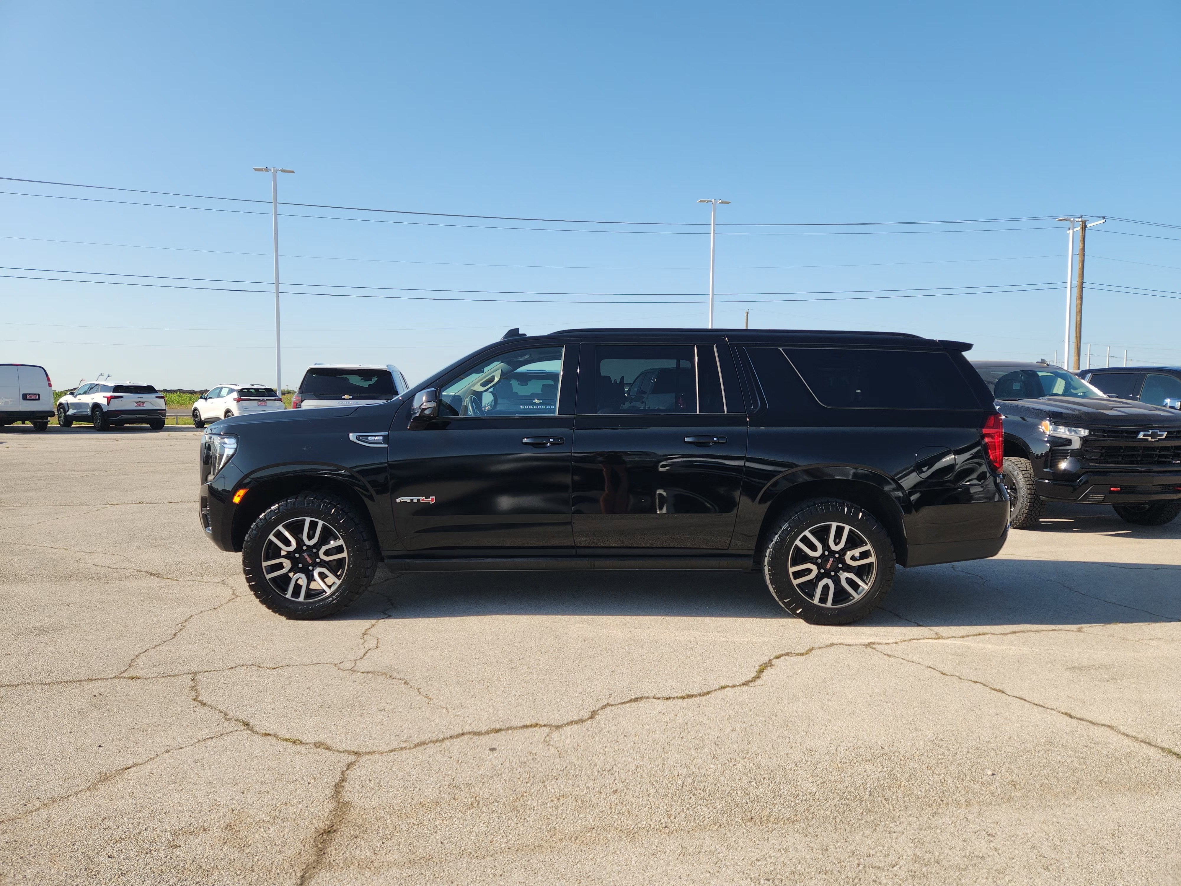 2021 GMC Yukon XL AT4