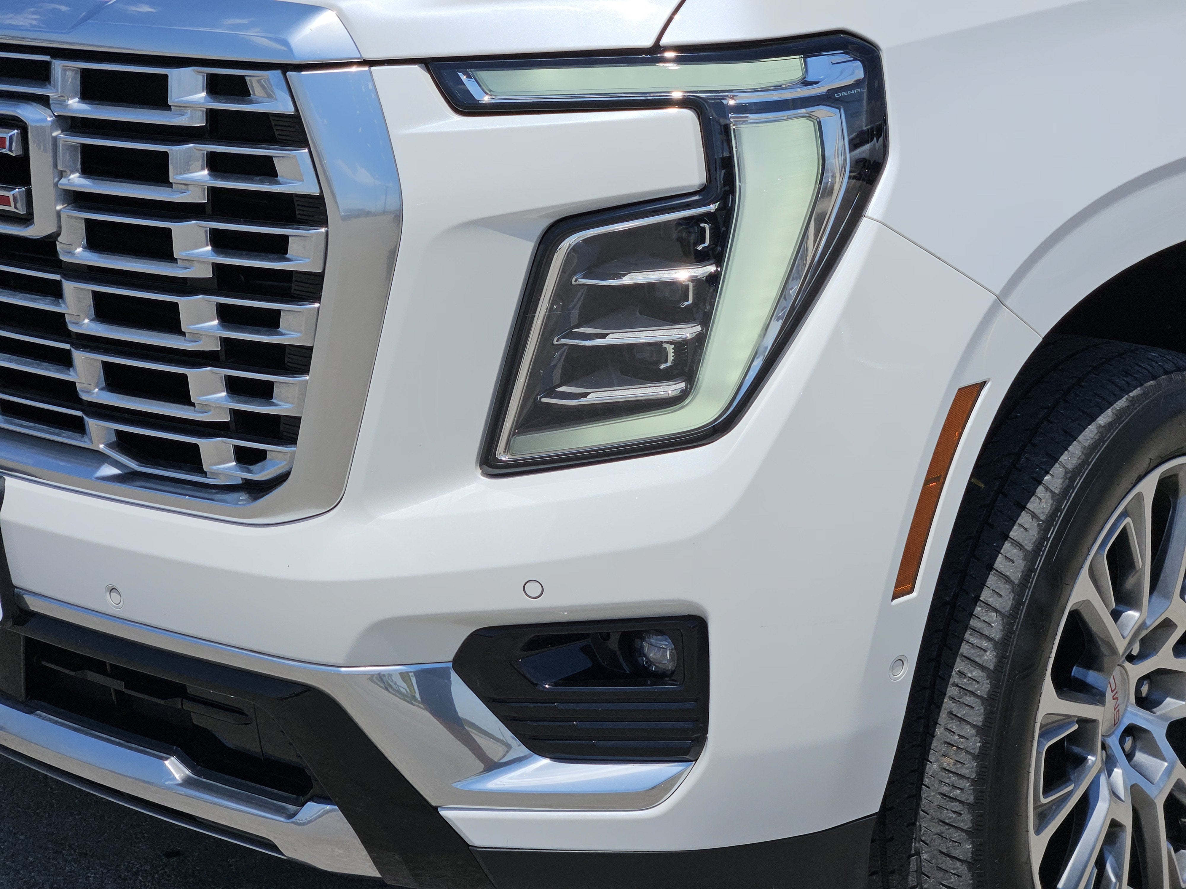 2025 GMC Yukon XL Denali