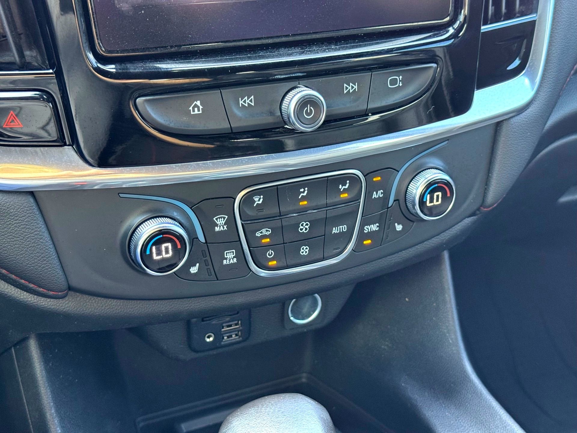 2022 Chevrolet Traverse RS