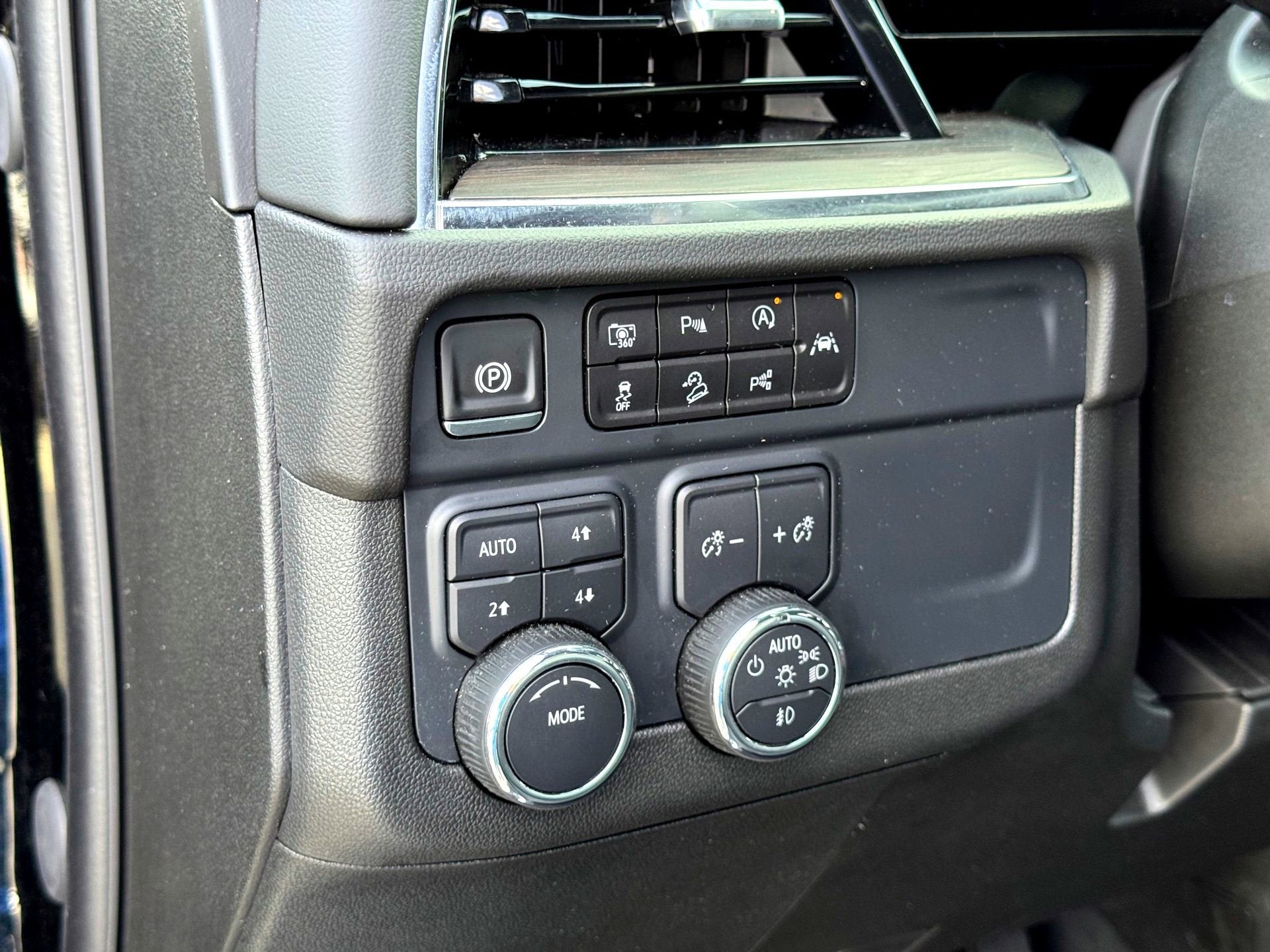 2025 Chevrolet Suburban Z71