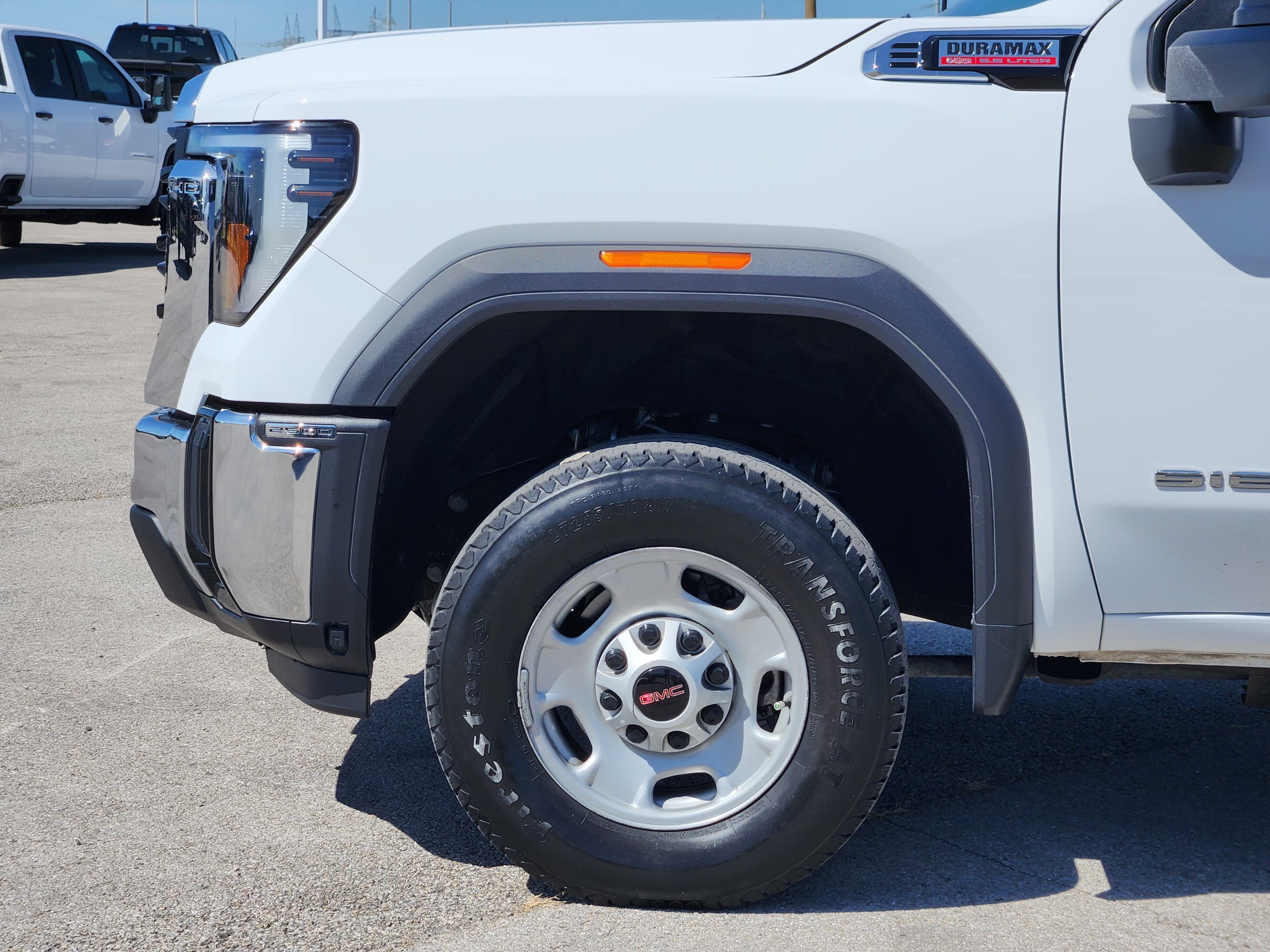 2024 GMC Sierra 2500 HD Pro