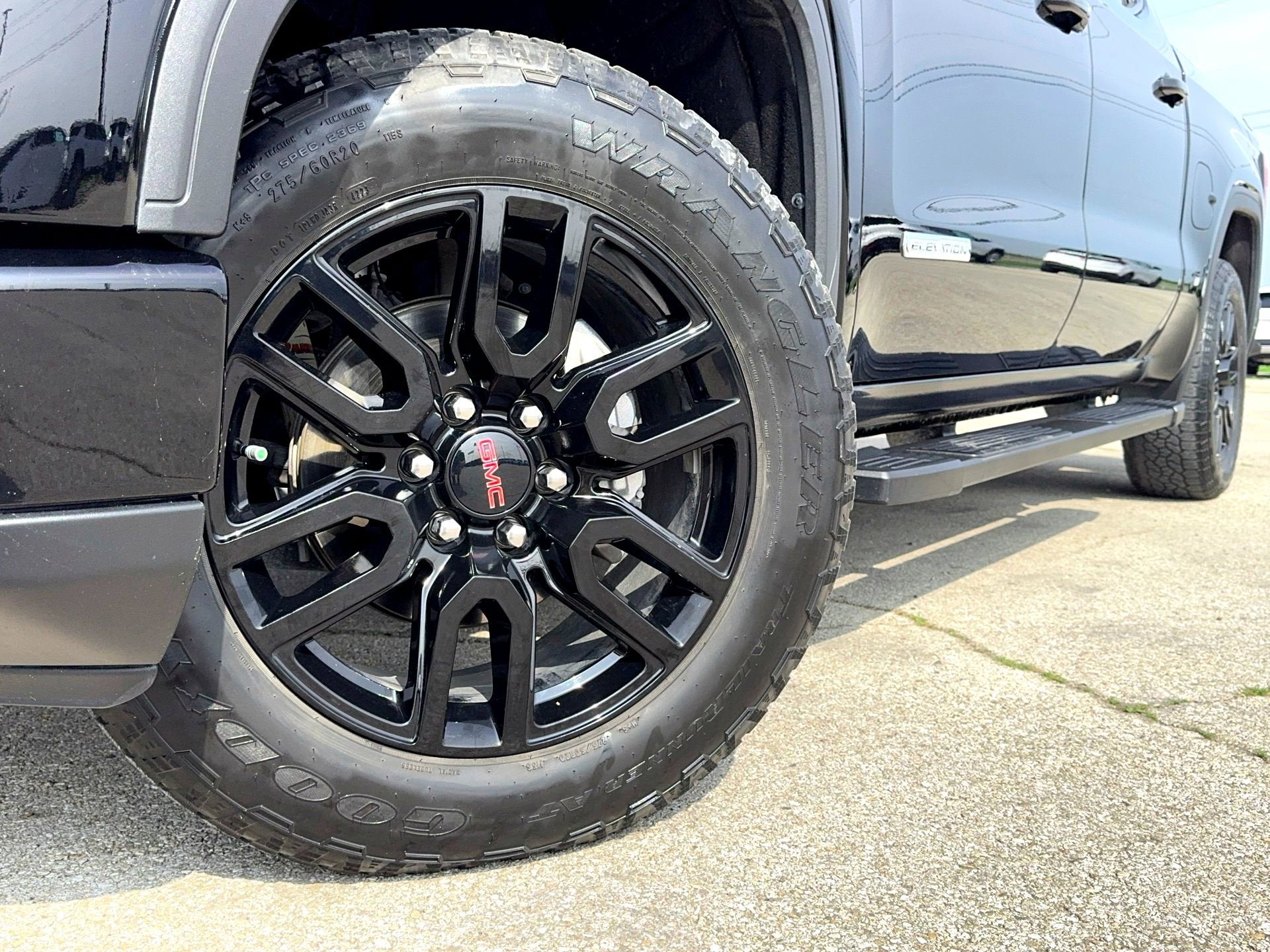 2024 GMC Sierra 1500 Elevation