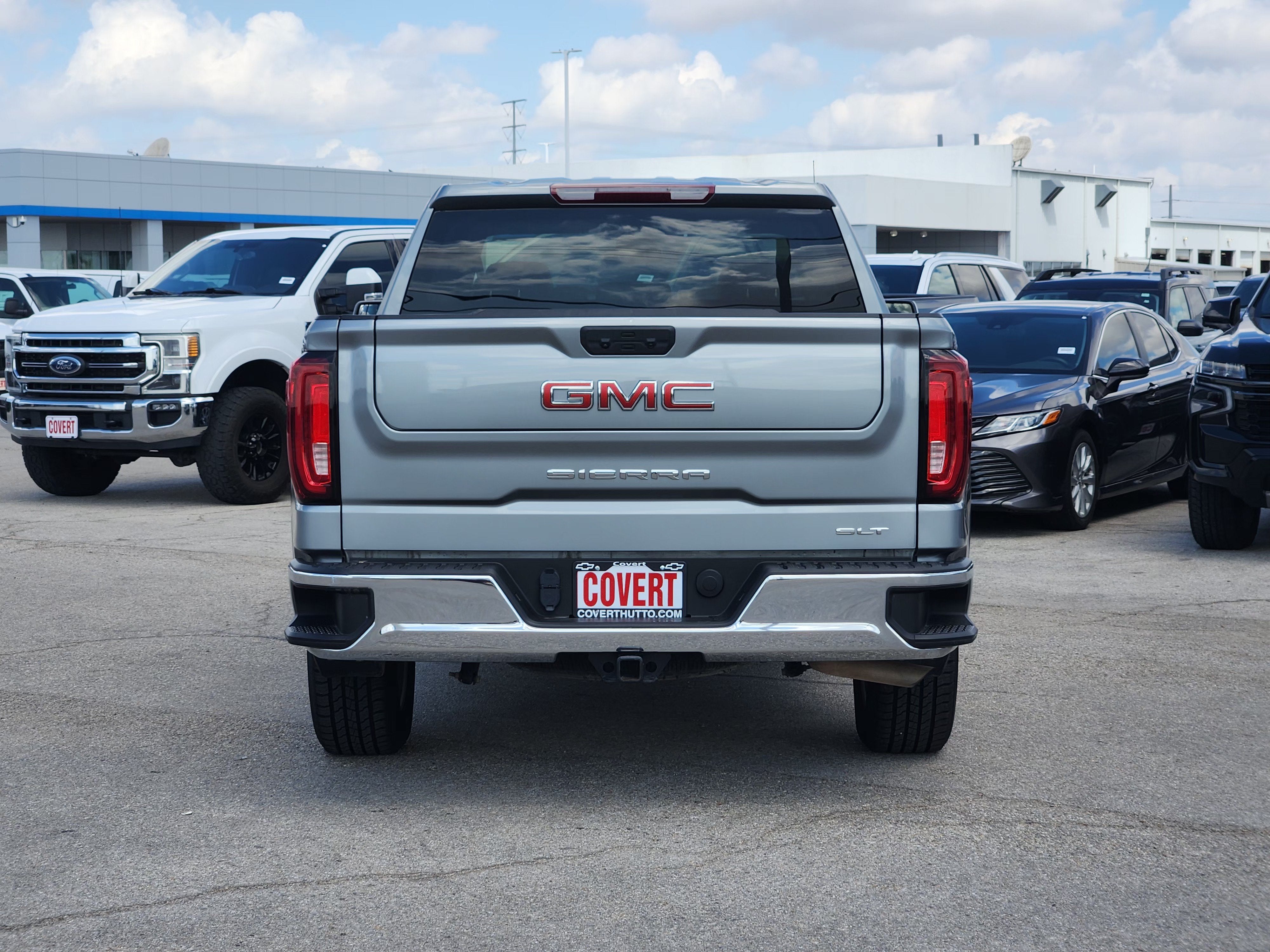 2025 GMC Sierra 1500 SLT