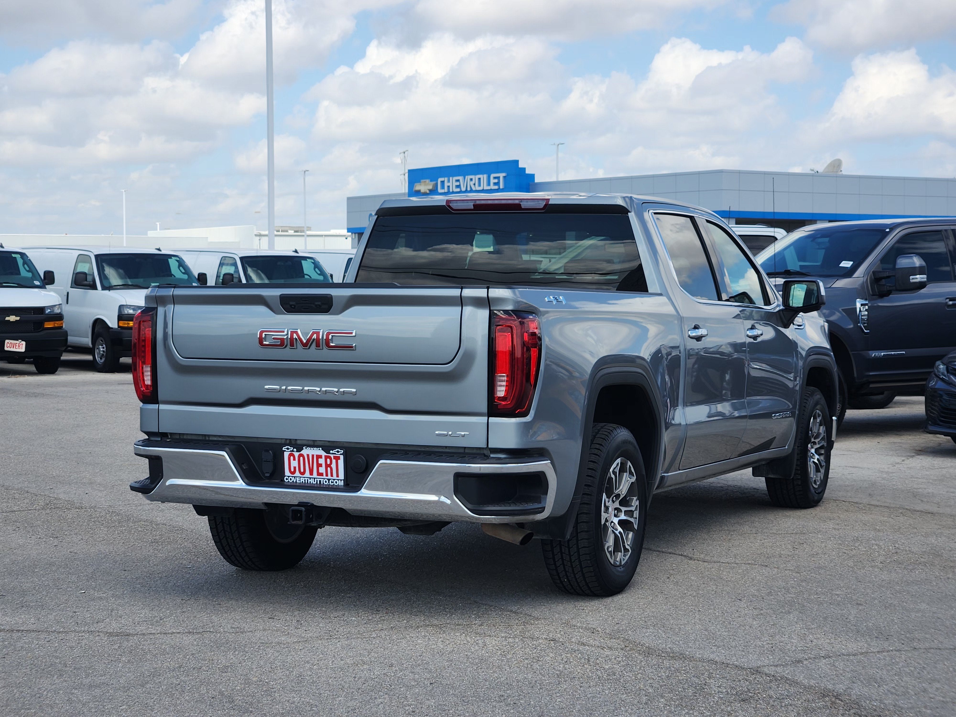 2025 GMC Sierra 1500 SLT