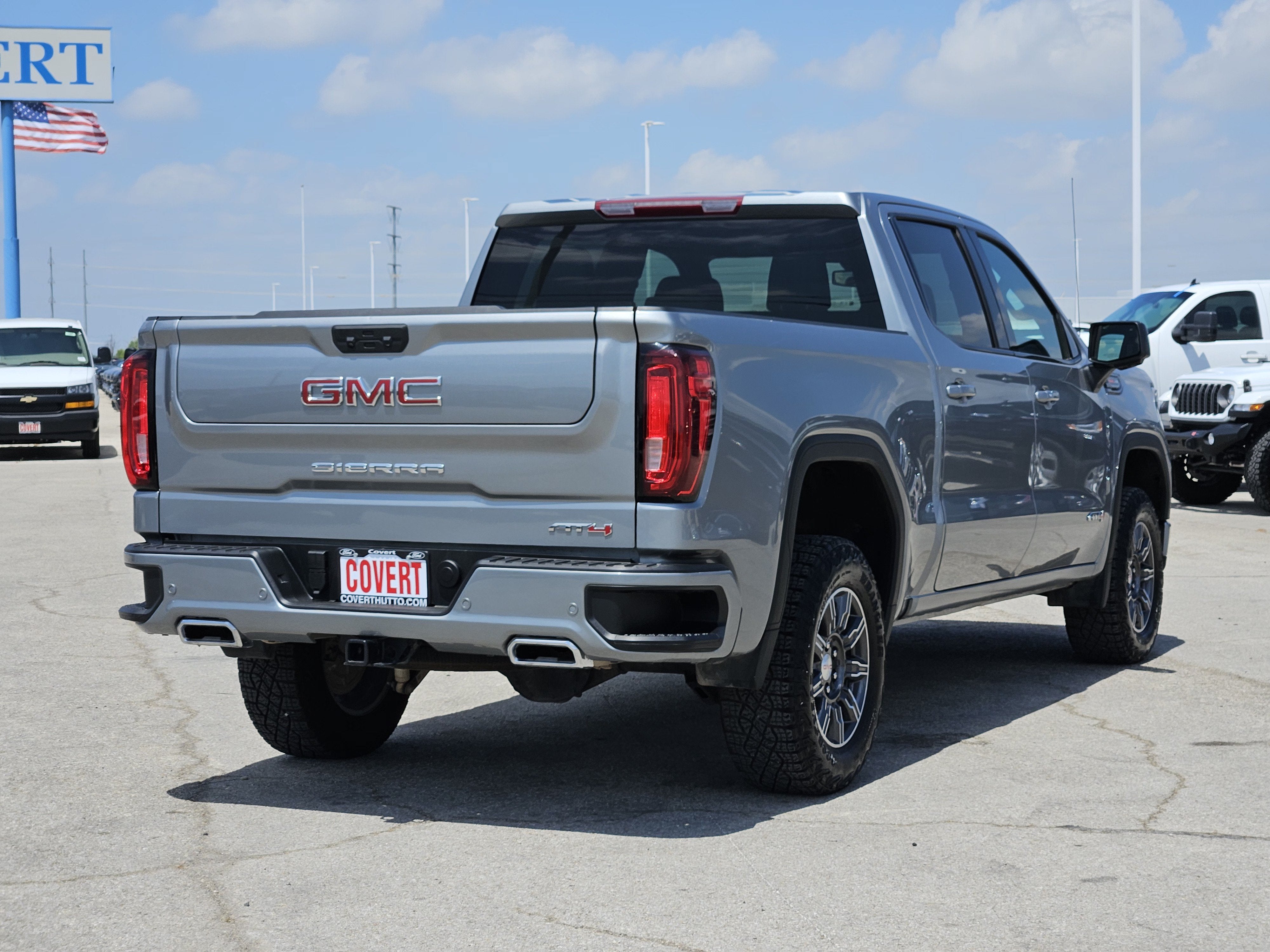2025 GMC Sierra 1500 AT4