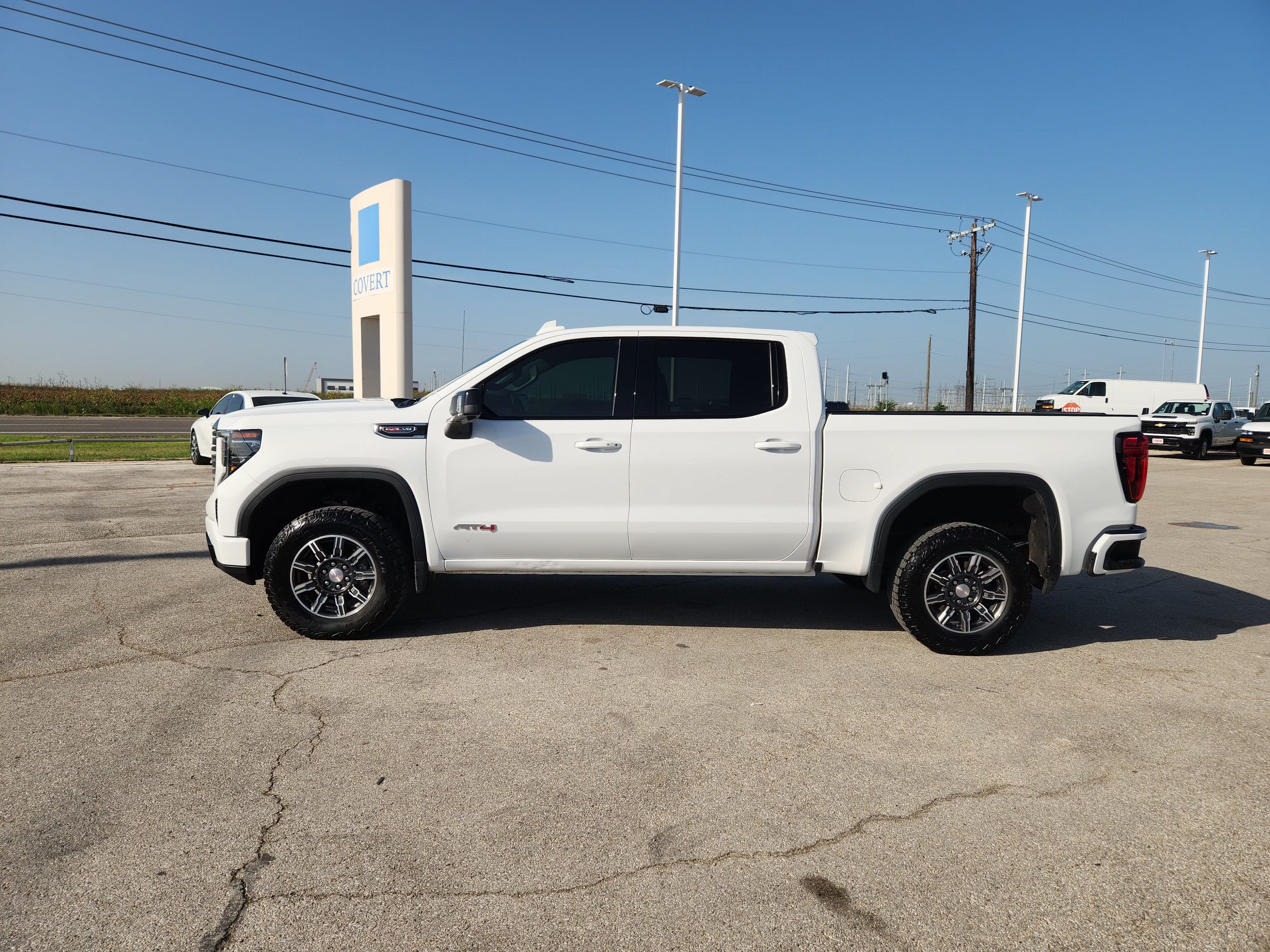 2025 GMC Sierra 1500 AT4